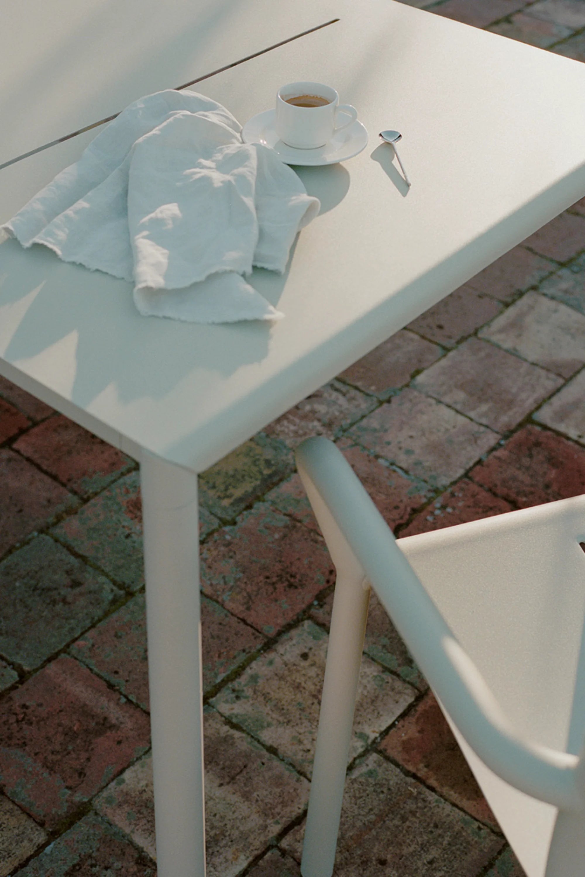 Outdoor May Dining Table