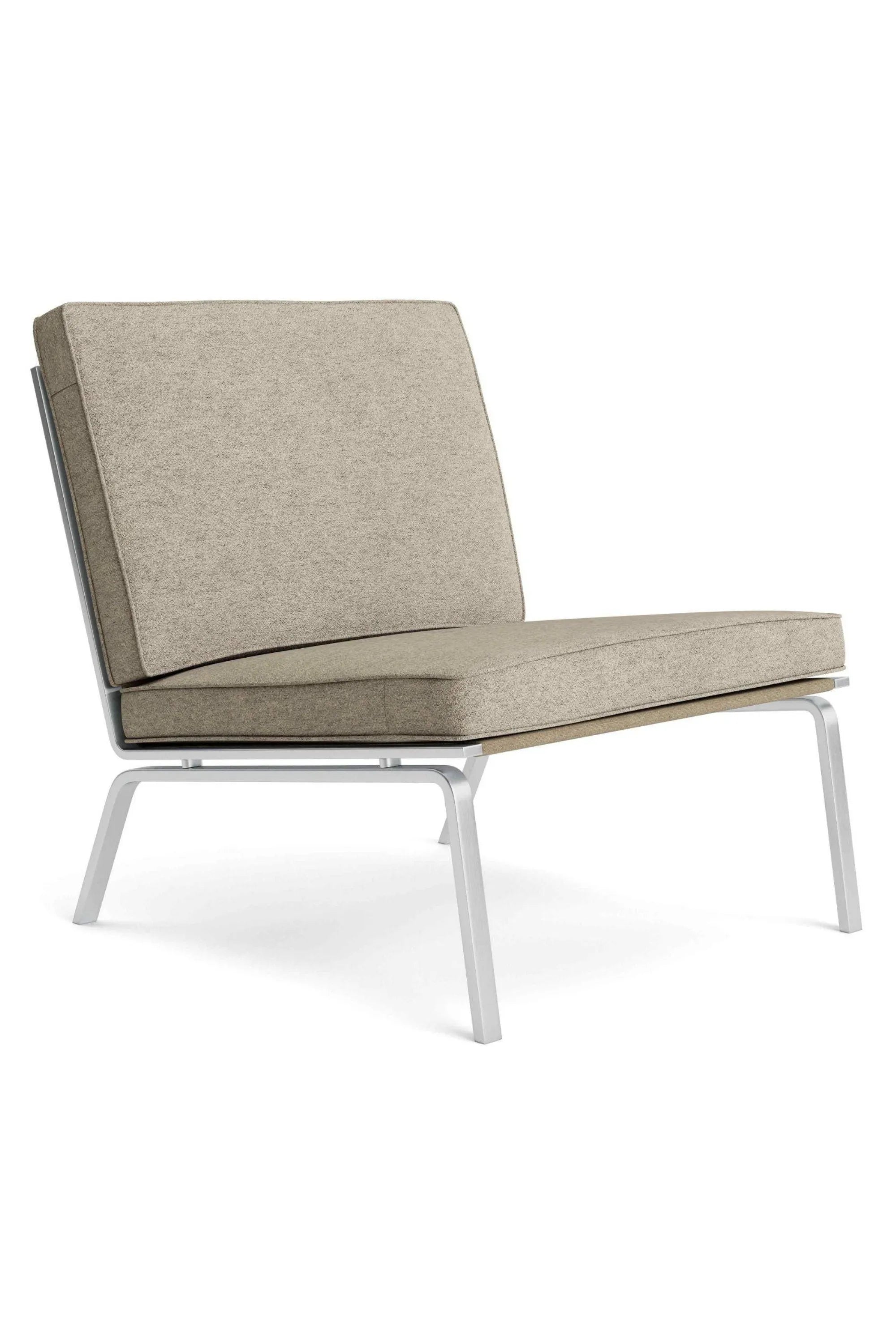Man Lounge Chair - Boucle