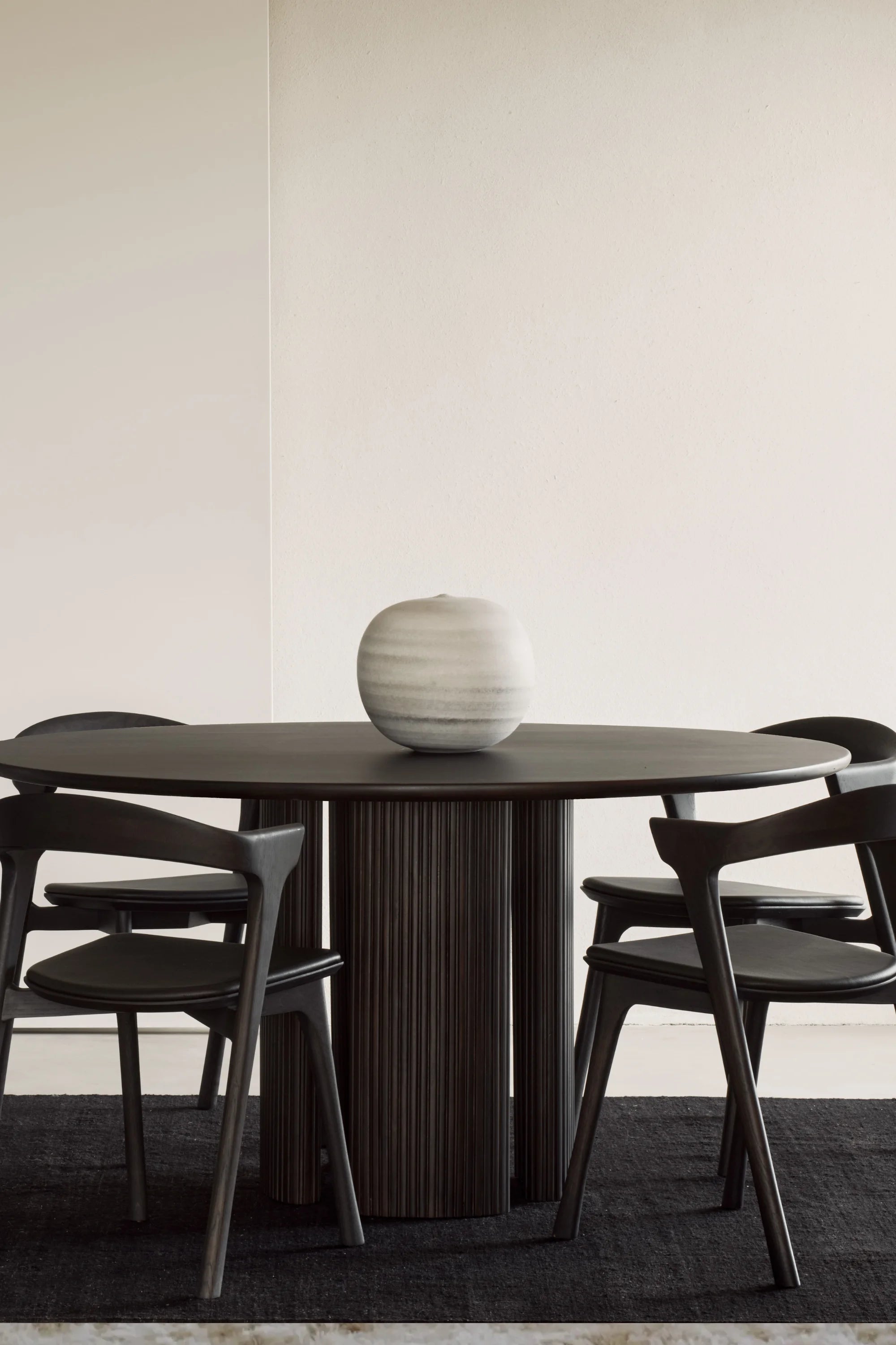 Roller Max Round Dining Table - THAT COOL LIVING
