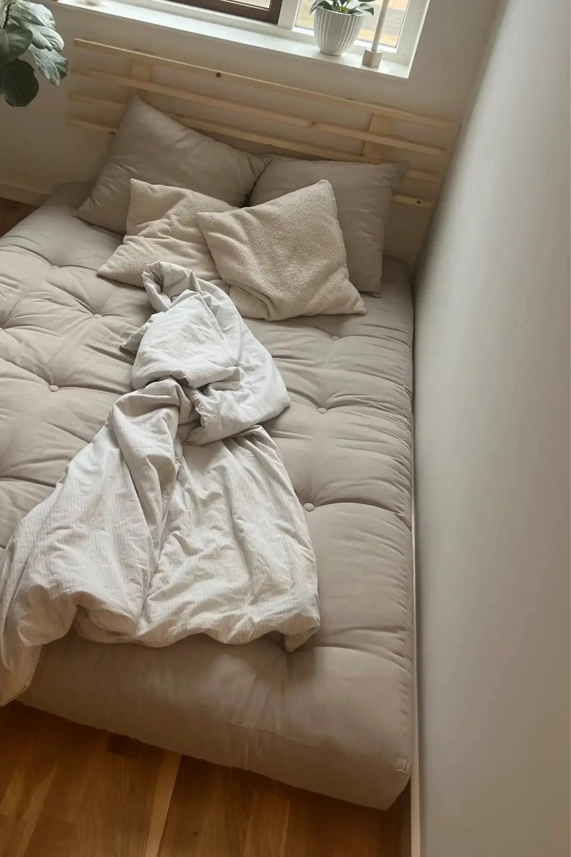 Shin Sano Sofa Bed