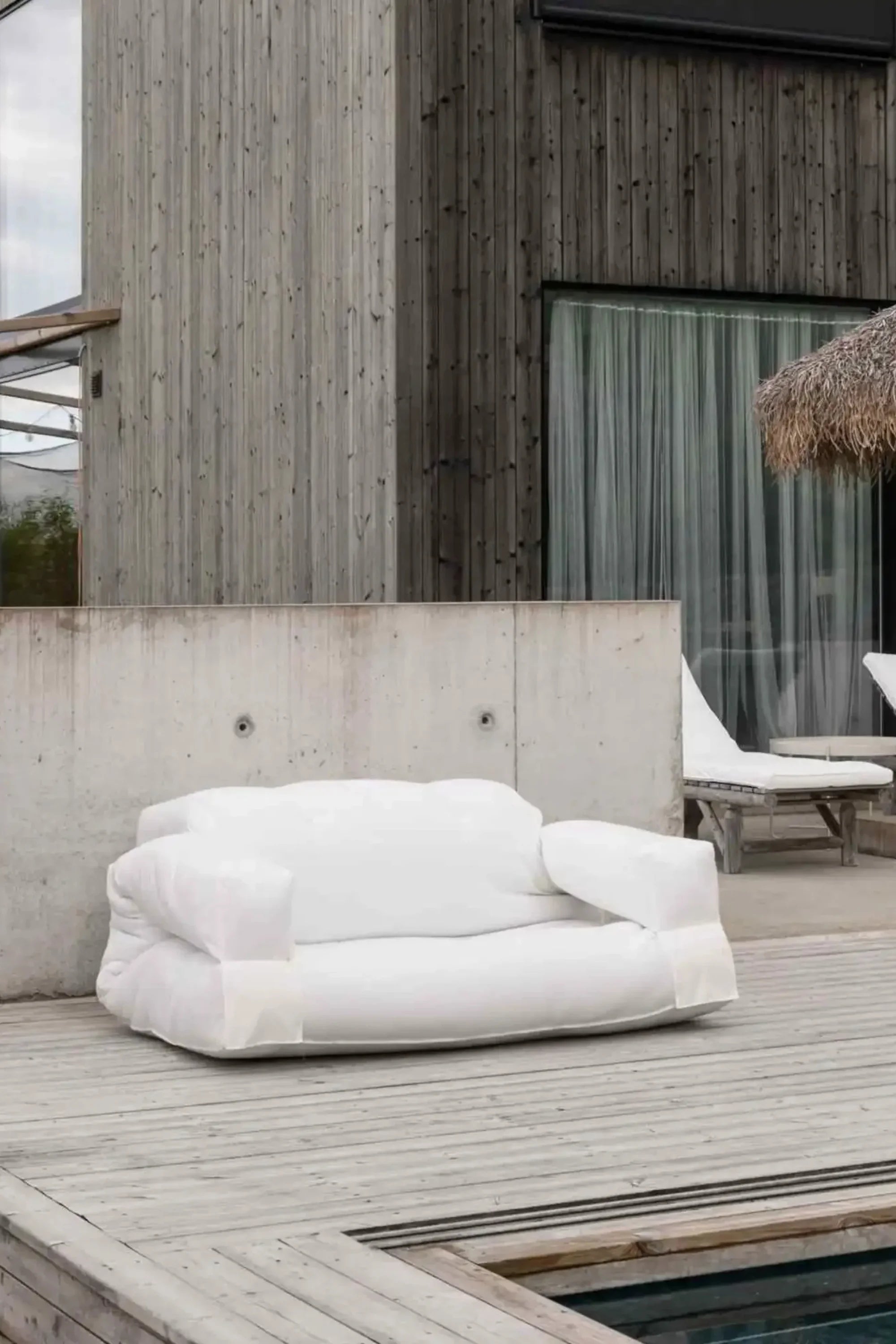 Outdoor Hippo Futon Sofa