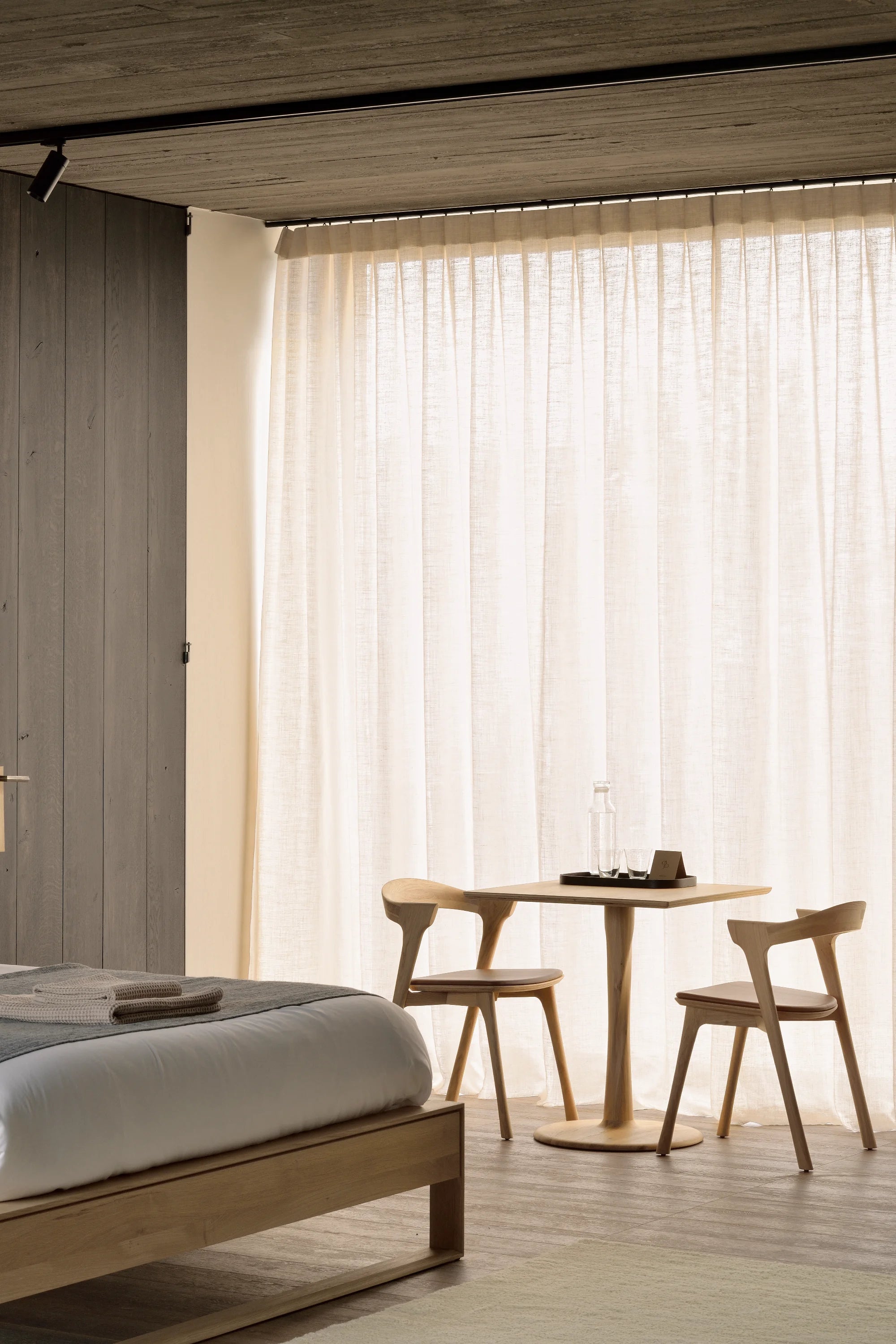 Torsion Dining Table