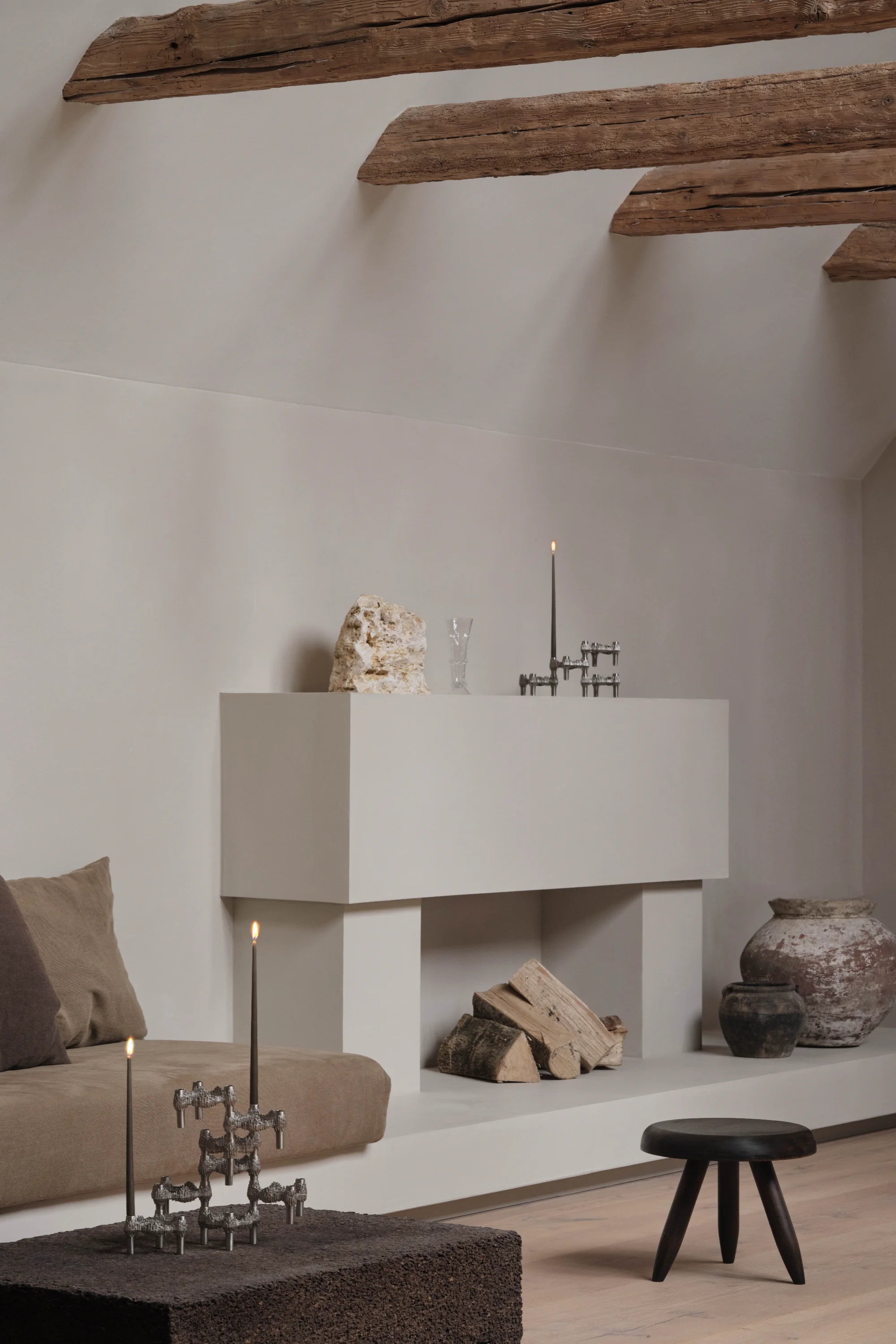 Quist Candle Holder