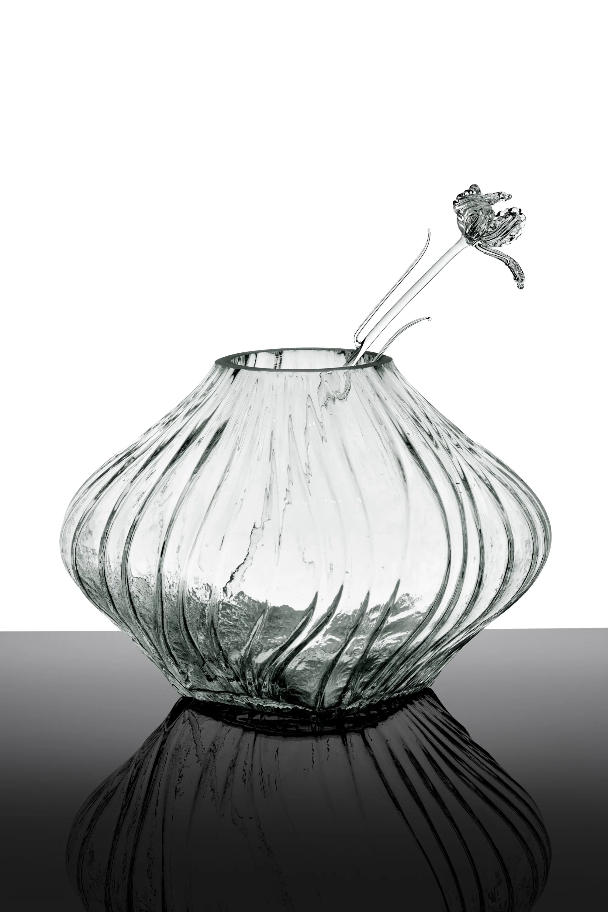 Josephine Vase with Glass Tube 04