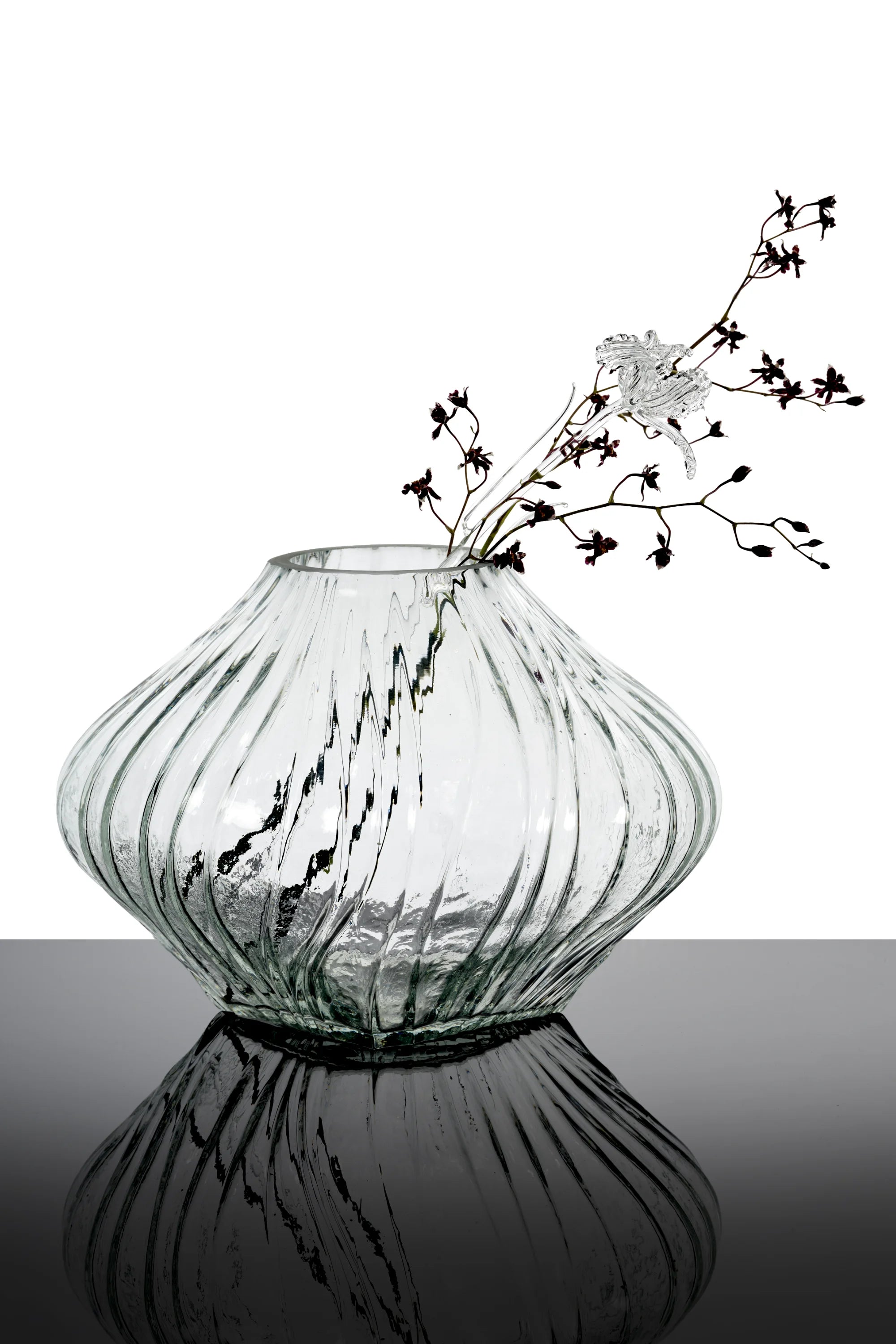Josephine Vase with Glass Tube 04