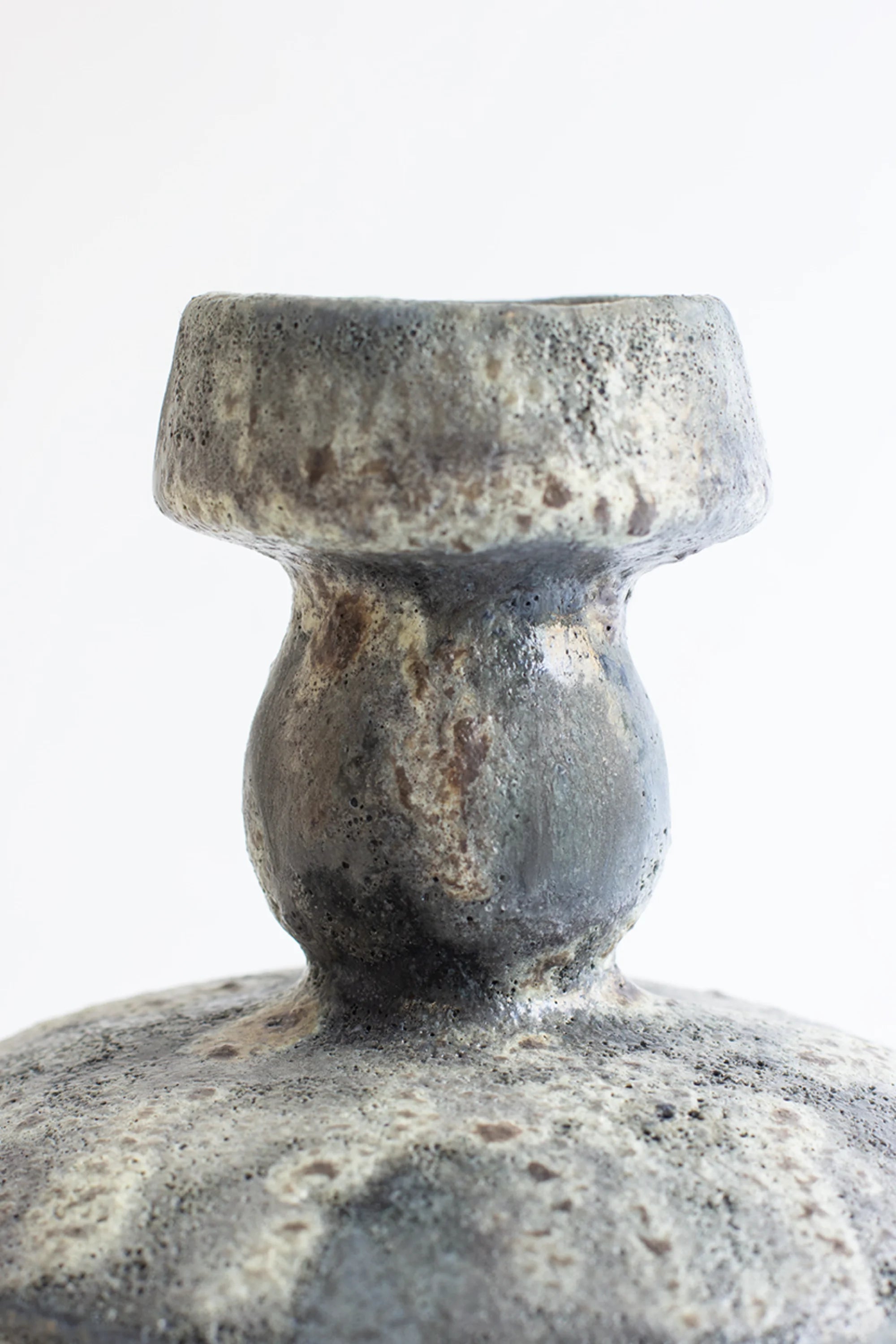 Lydion Gecko Vase