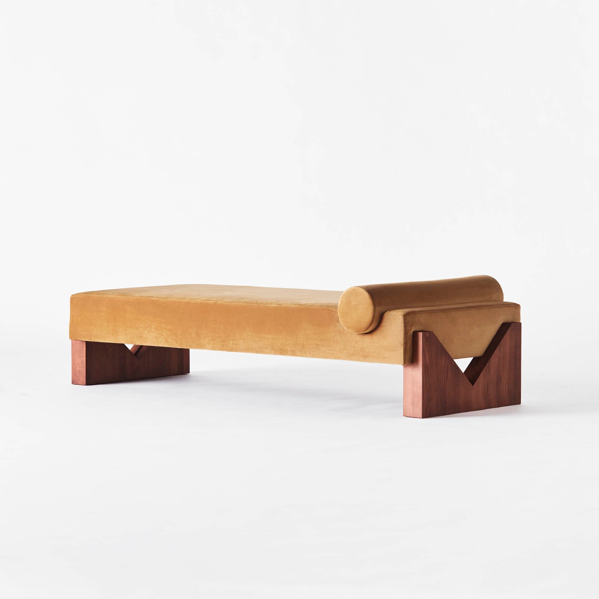 V Day Bed Velvet - THAT COOL LIVING