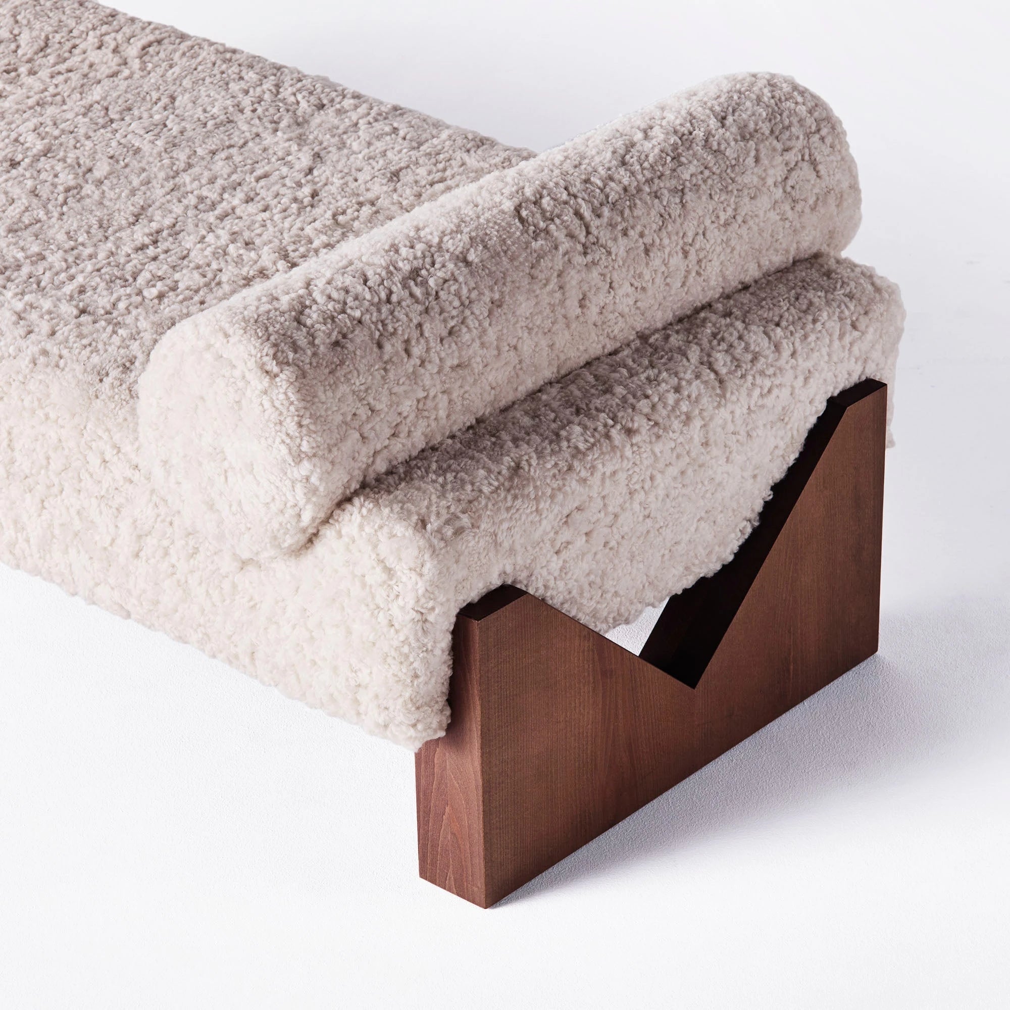 V Daybed - Sheepskin - THAT COOL LIVING