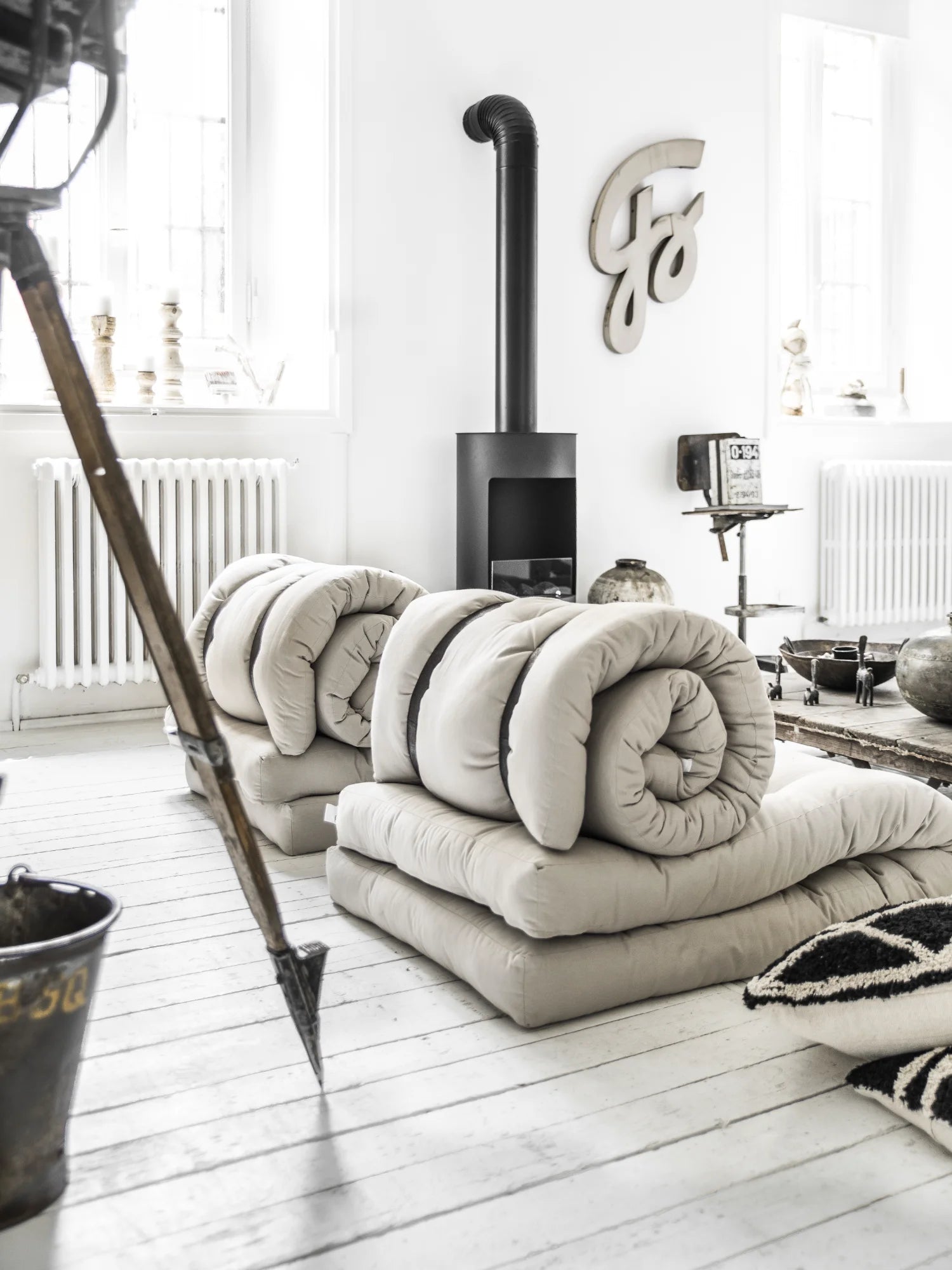 Buckle-Up Futon Chair