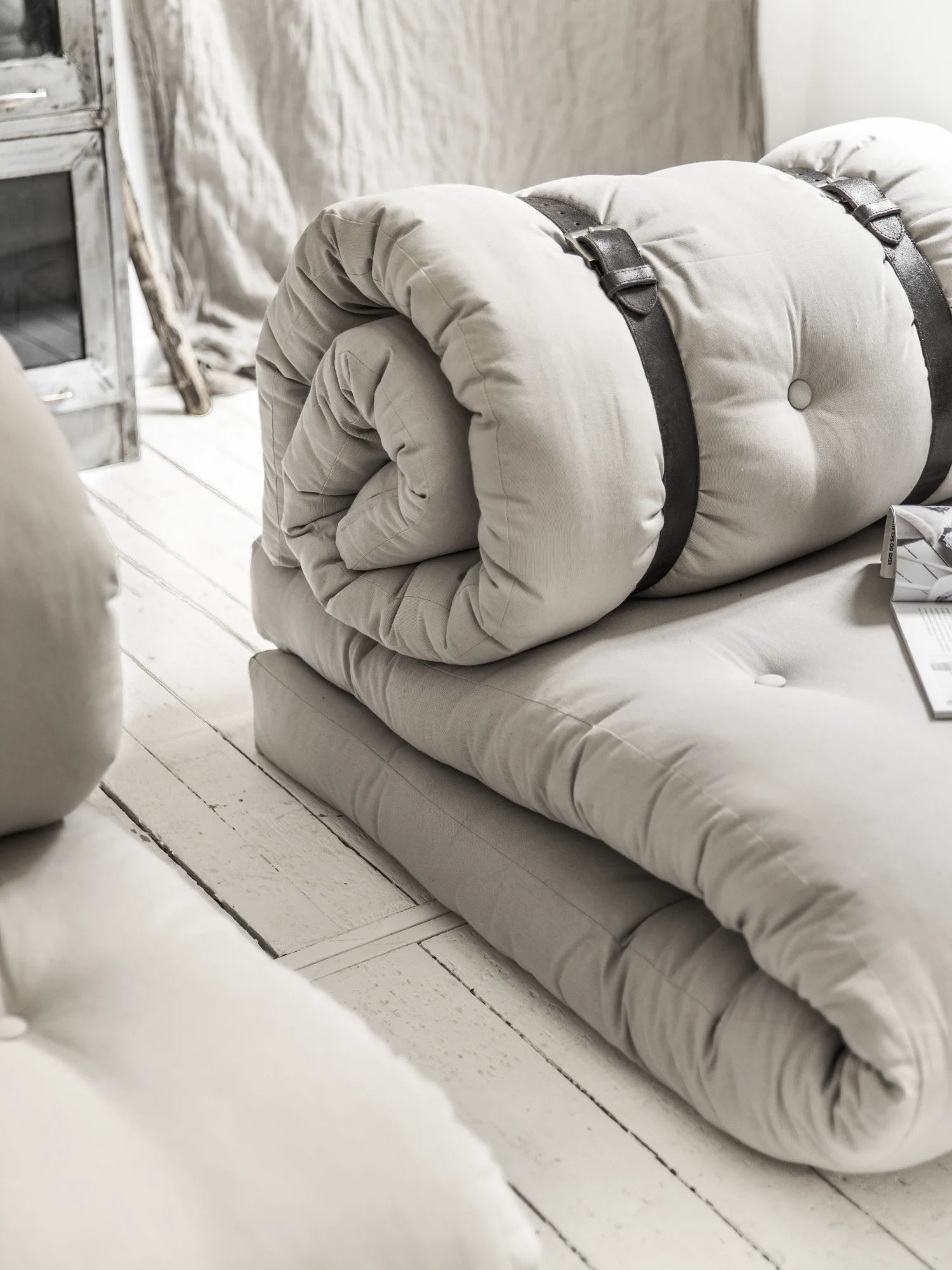 Buckle-Up Futon Chair