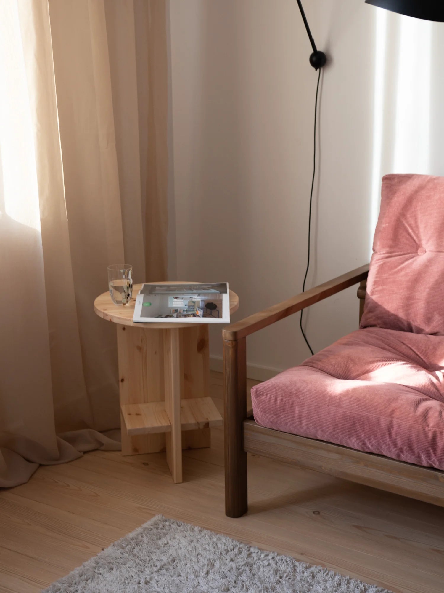 Knob Sofa Bed