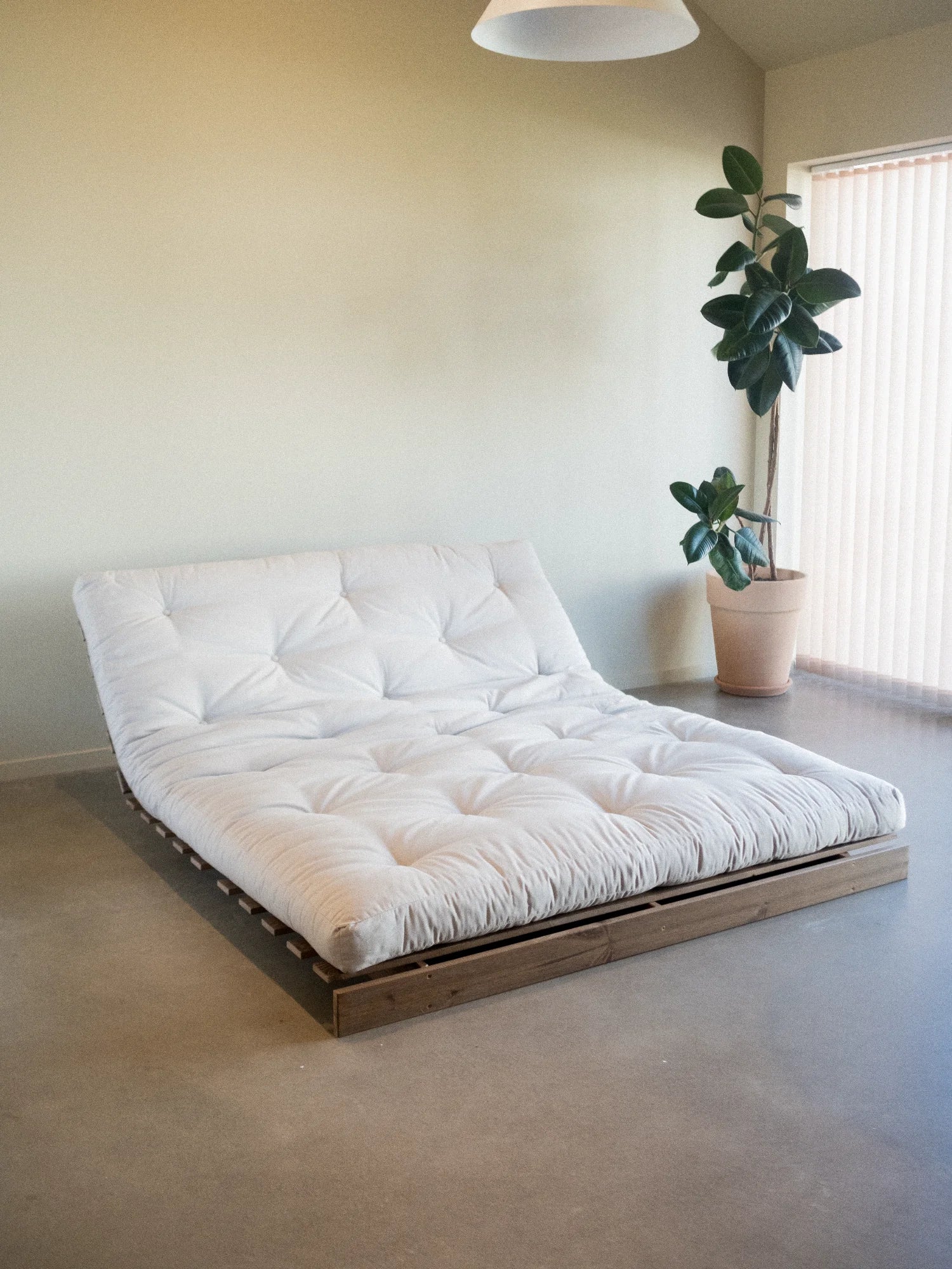 Roots 160 Sofa Bed