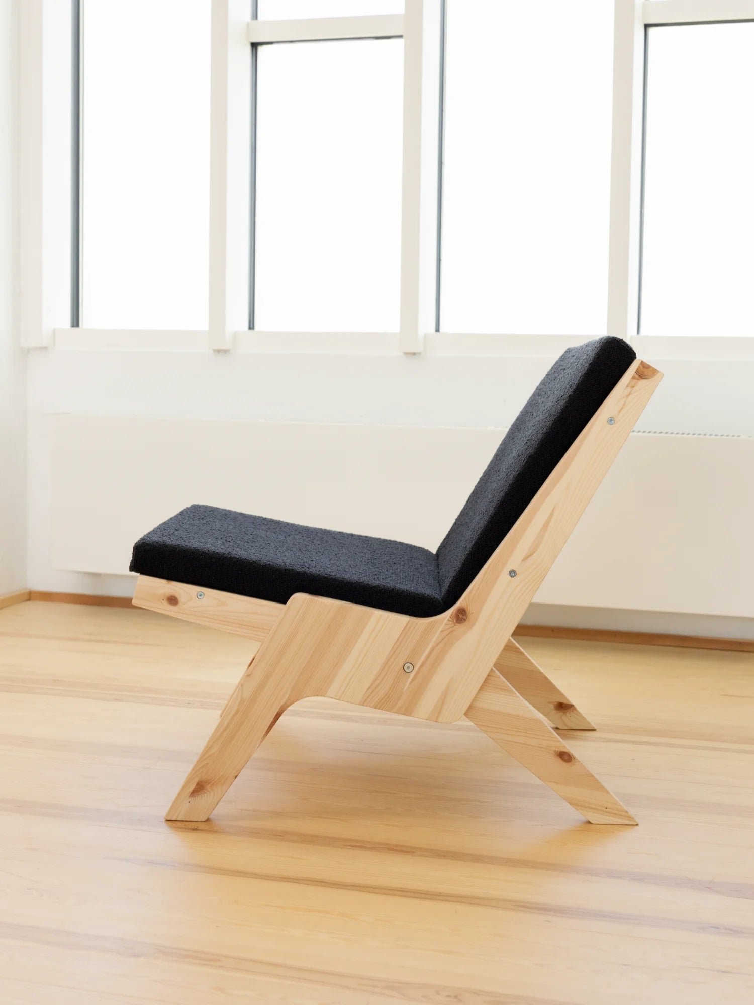 Sway Lounge Chair