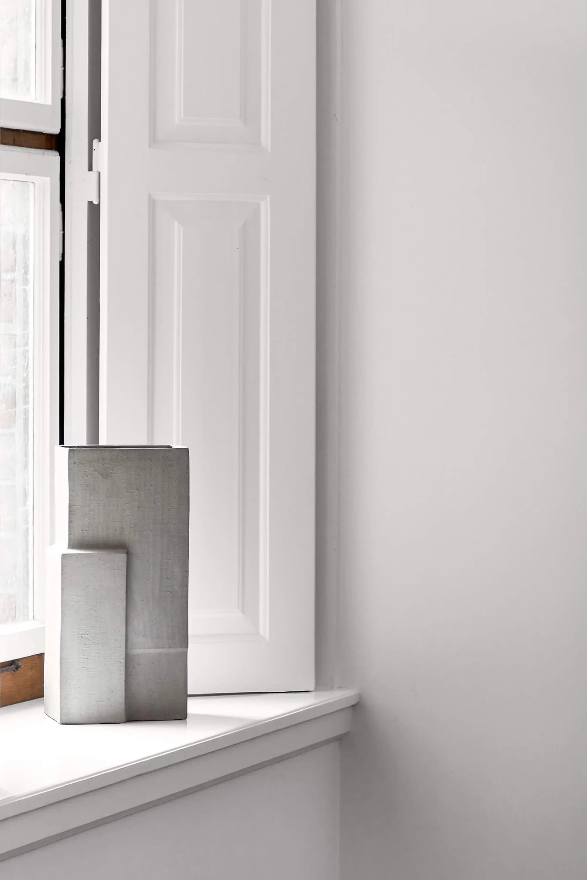 Monolith Vase