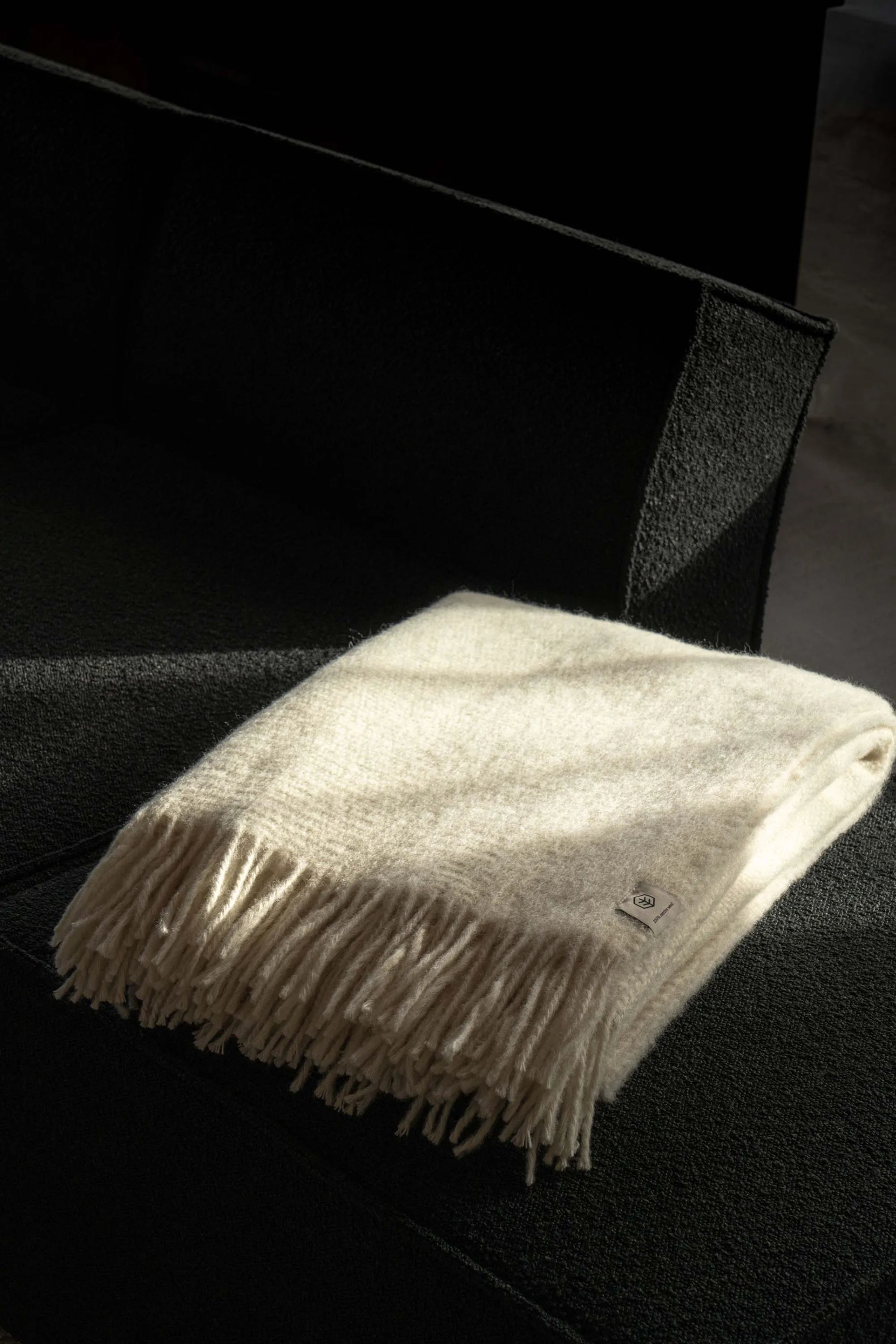 Meri Blanket Throw
