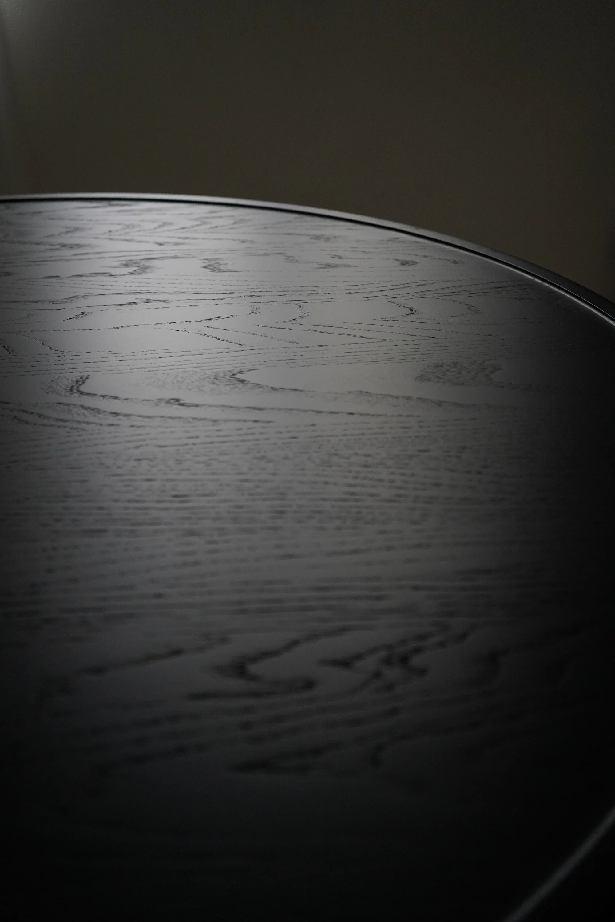 Accent Round Dining Table