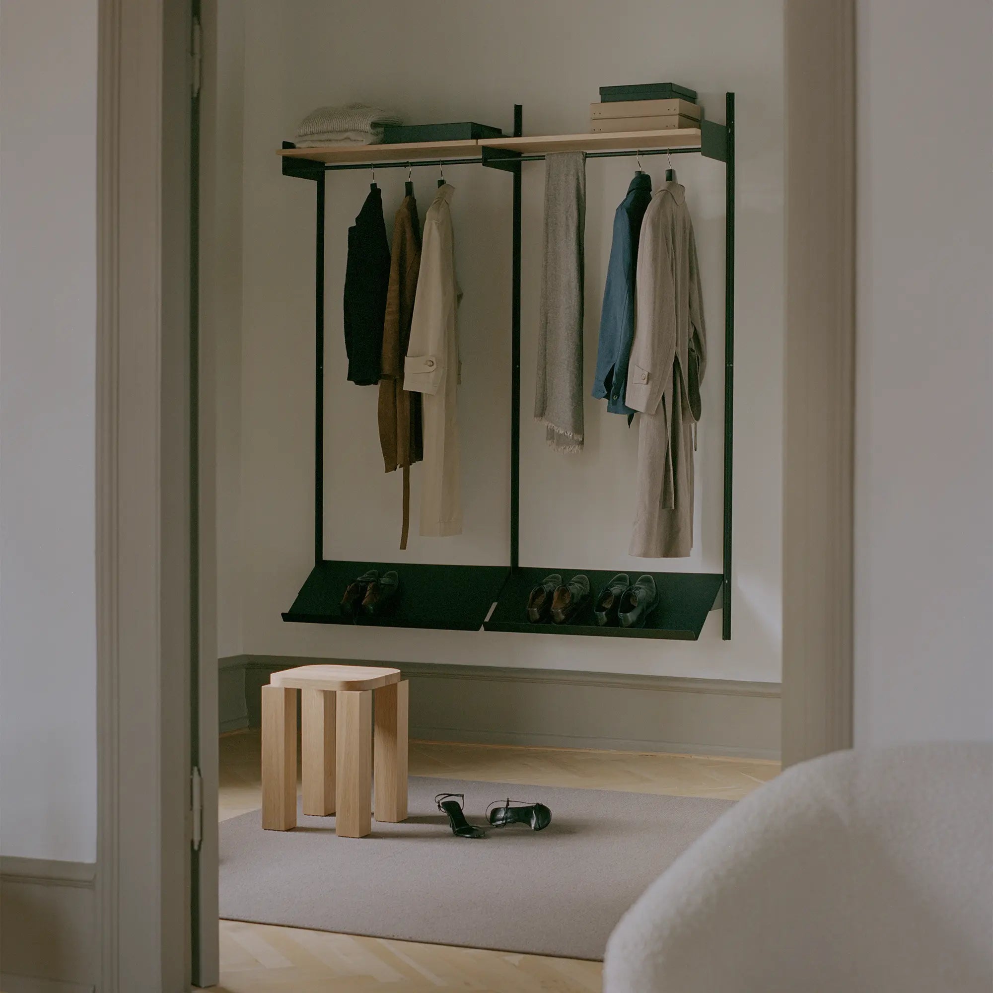 Wardrobe Shelf 2 with adjustable shelves and hanging rod for organization and storage