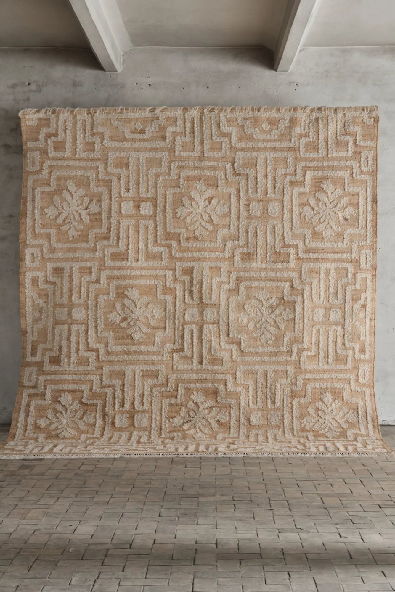 Beige and blue wool rug No22 adding warmth and style to the modern interior