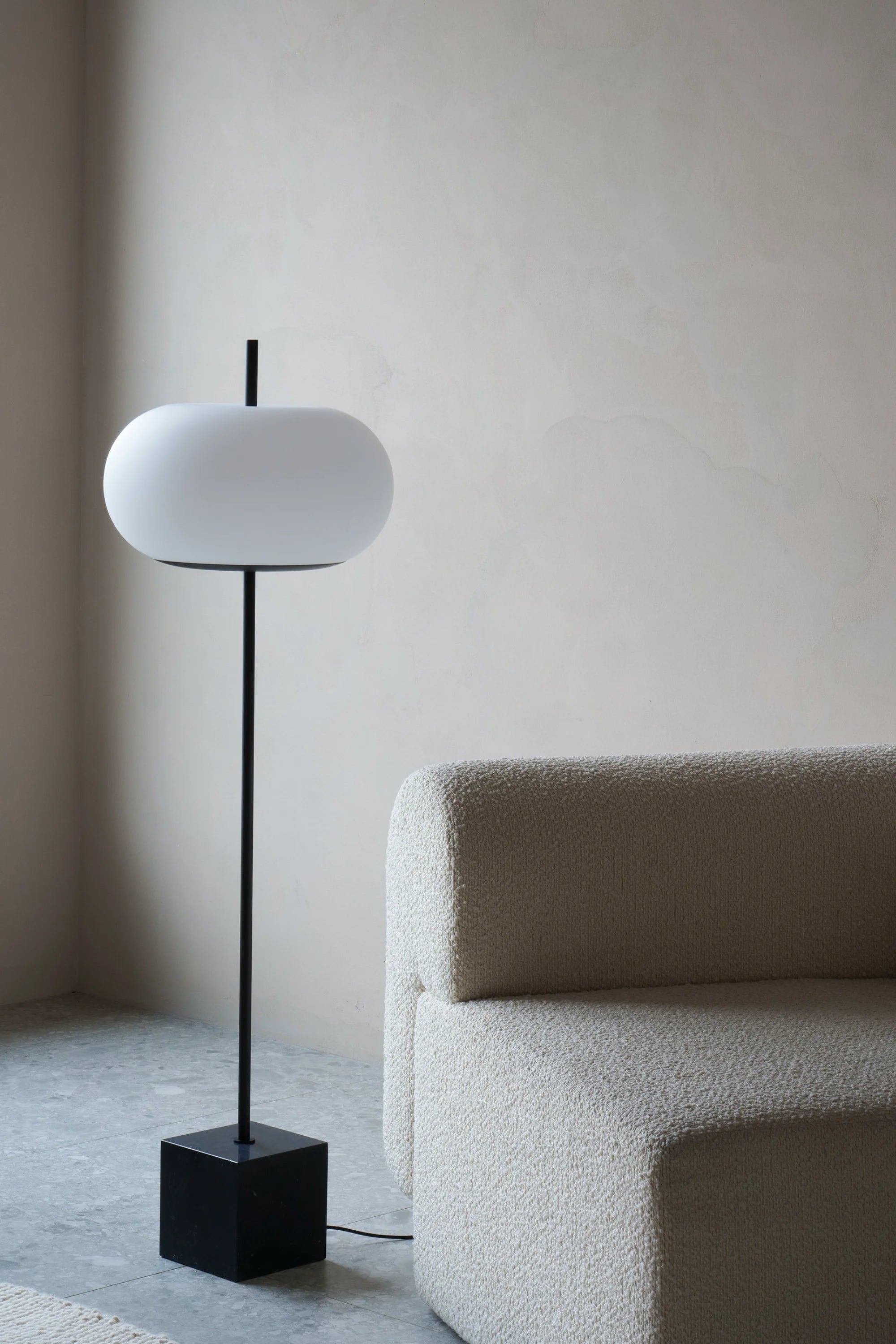 Piu Floor Lamp