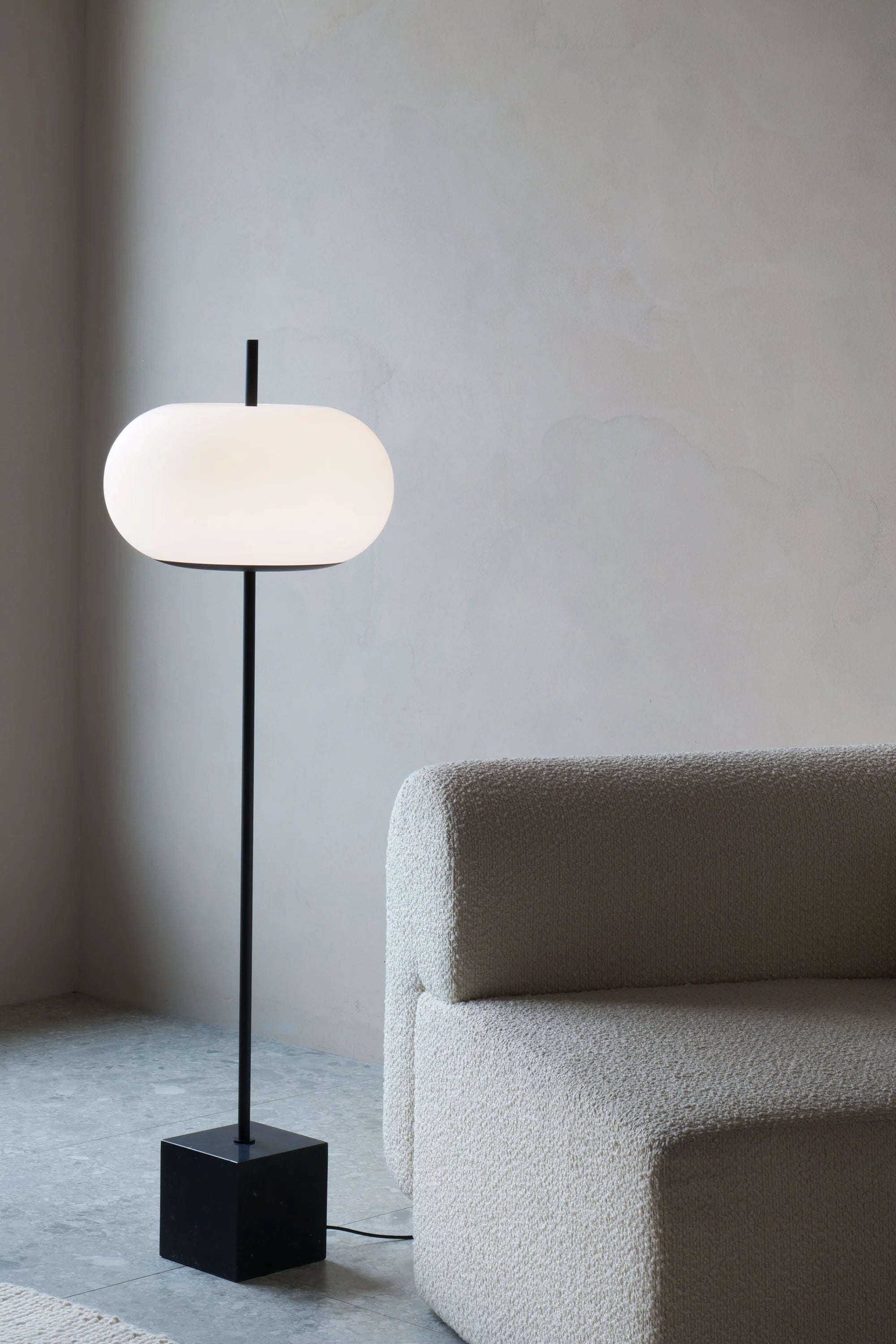 Piu Floor Lamp