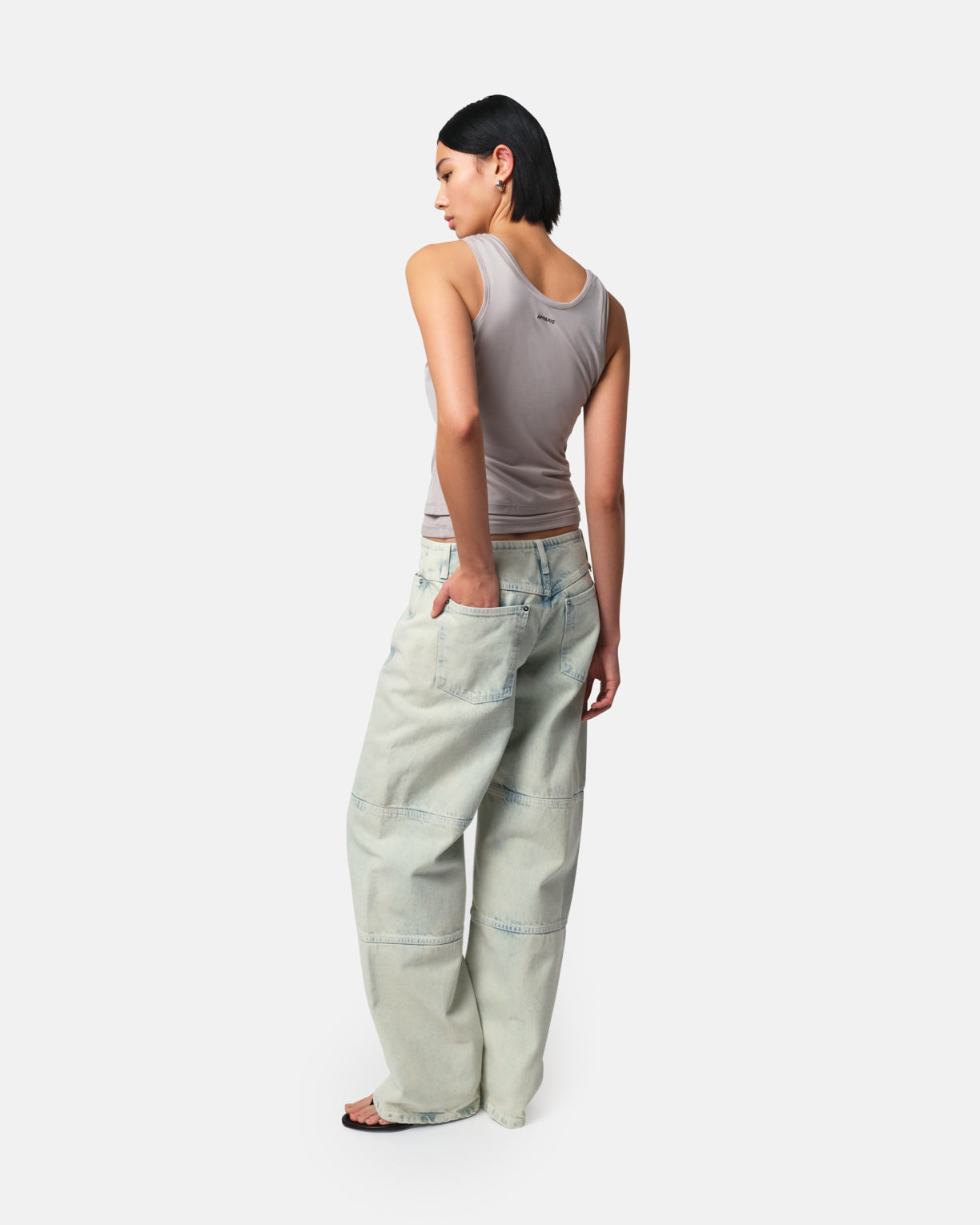Wyatt - Barrel Jeans
