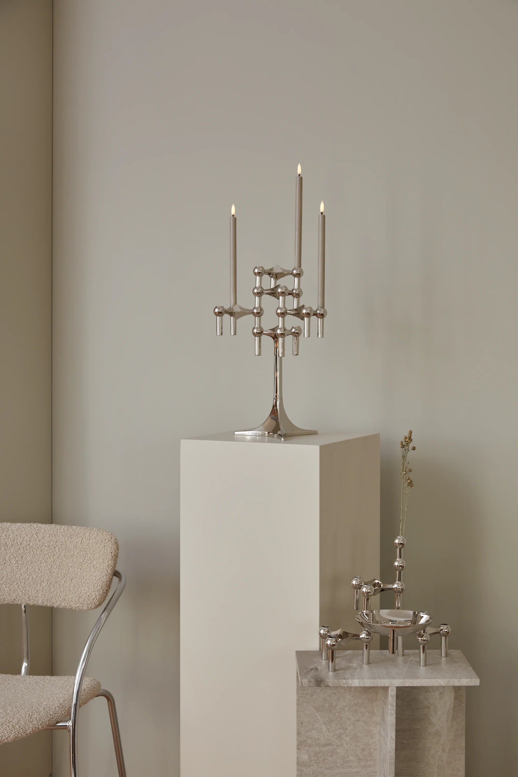 Nagel Candle Holder