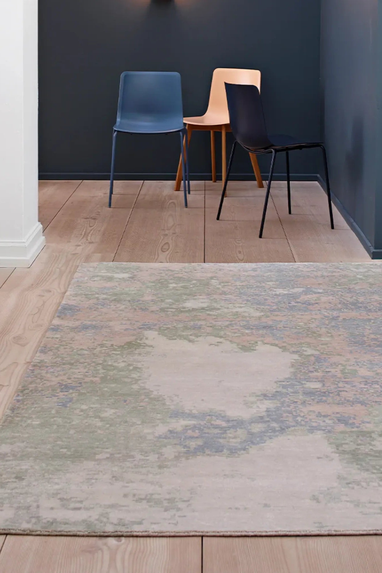 Modern Design Area Rug with Space Pattern, Perfect for Kids' Room