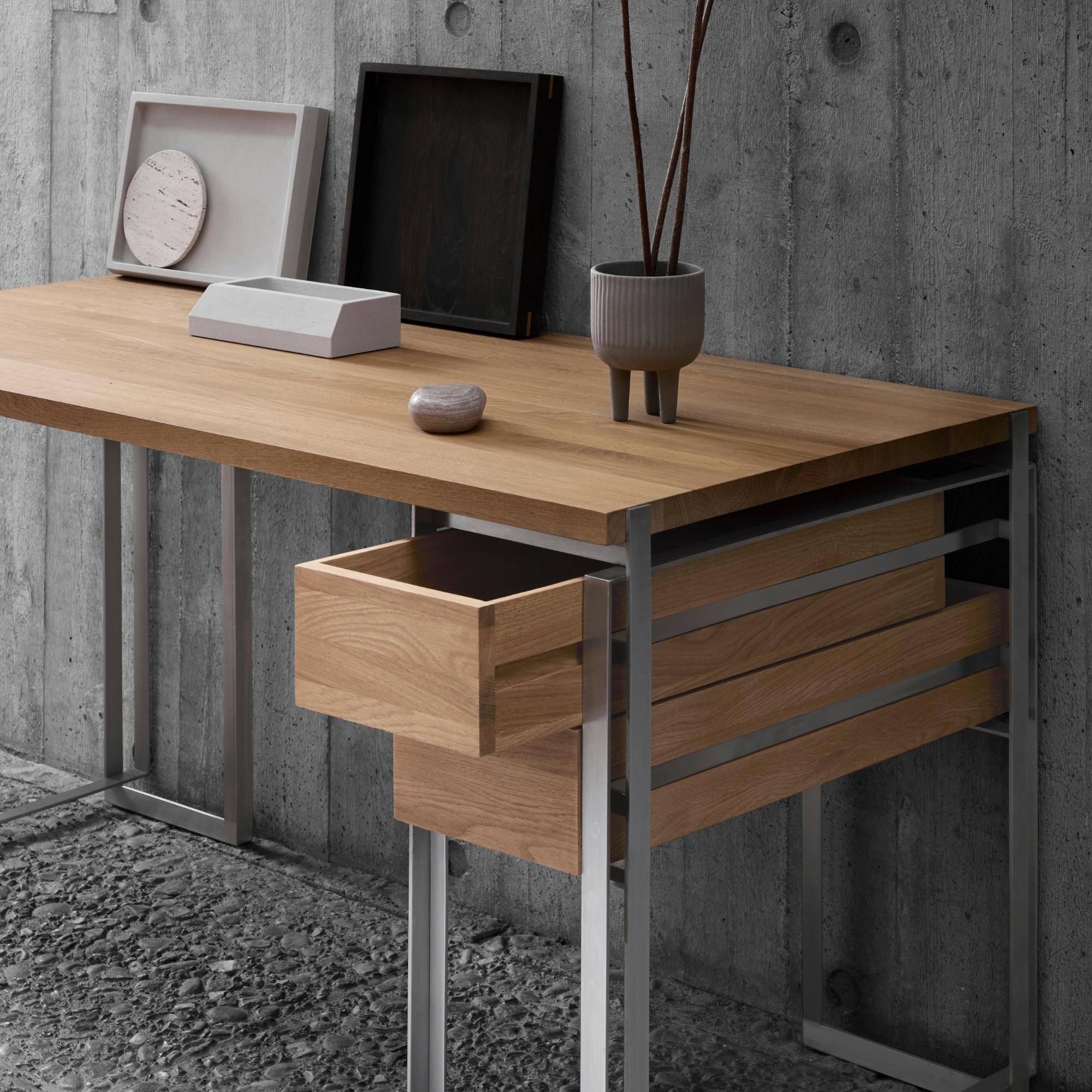 Outline Desk - THAT COOL LIVING