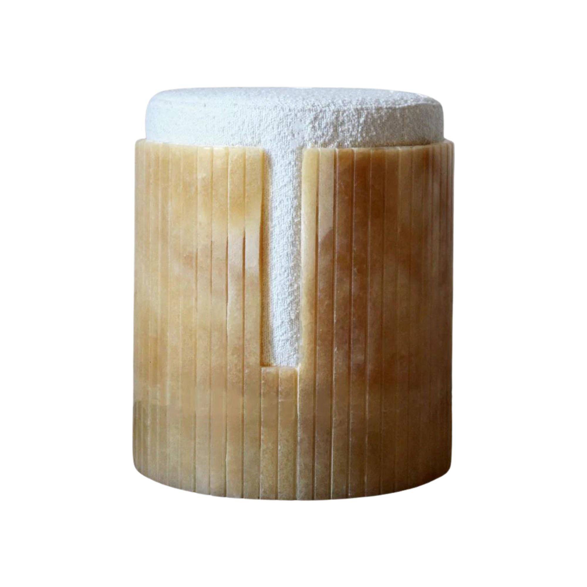 Honey Onyx Dolce Stool