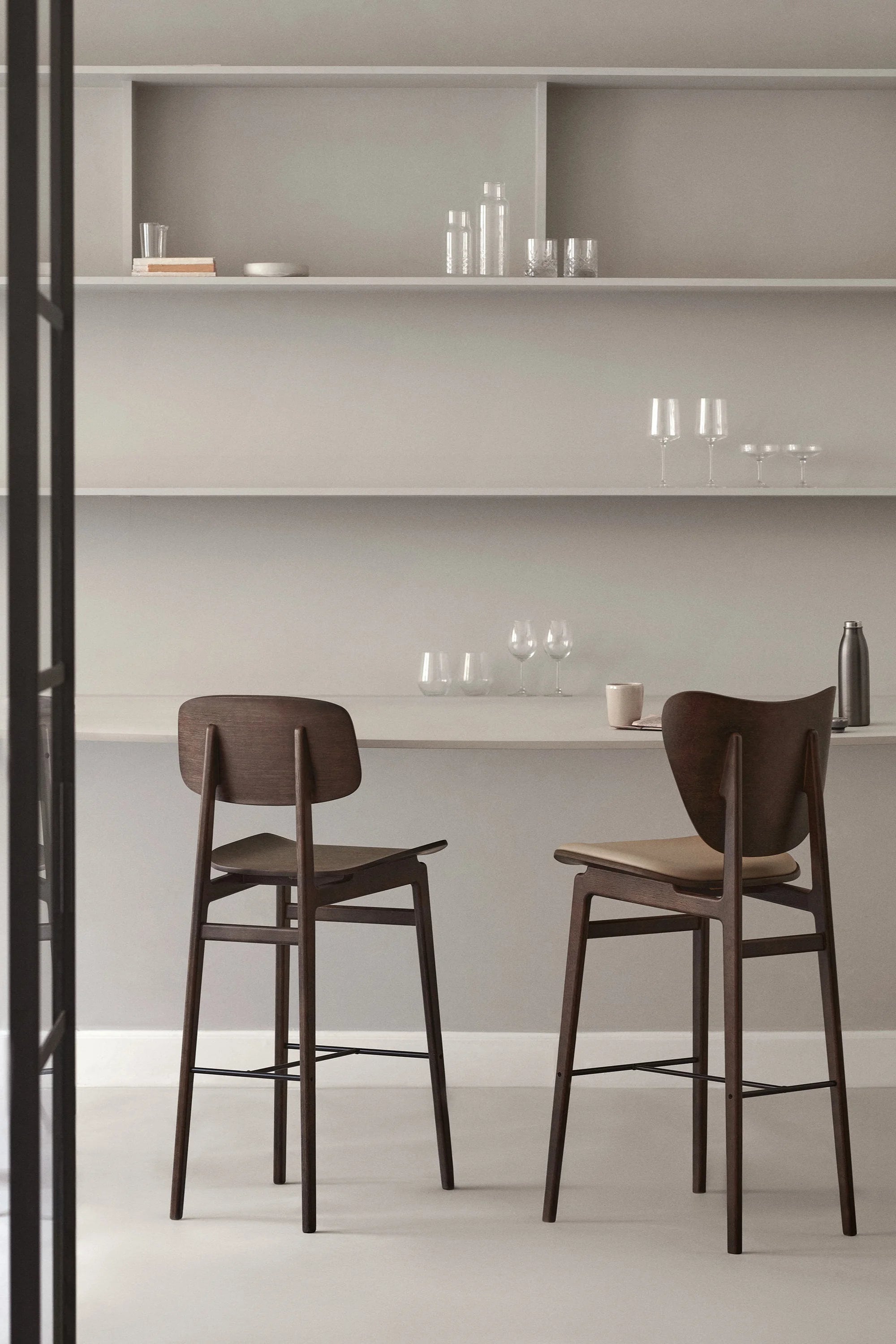 NY11 Counter Chair