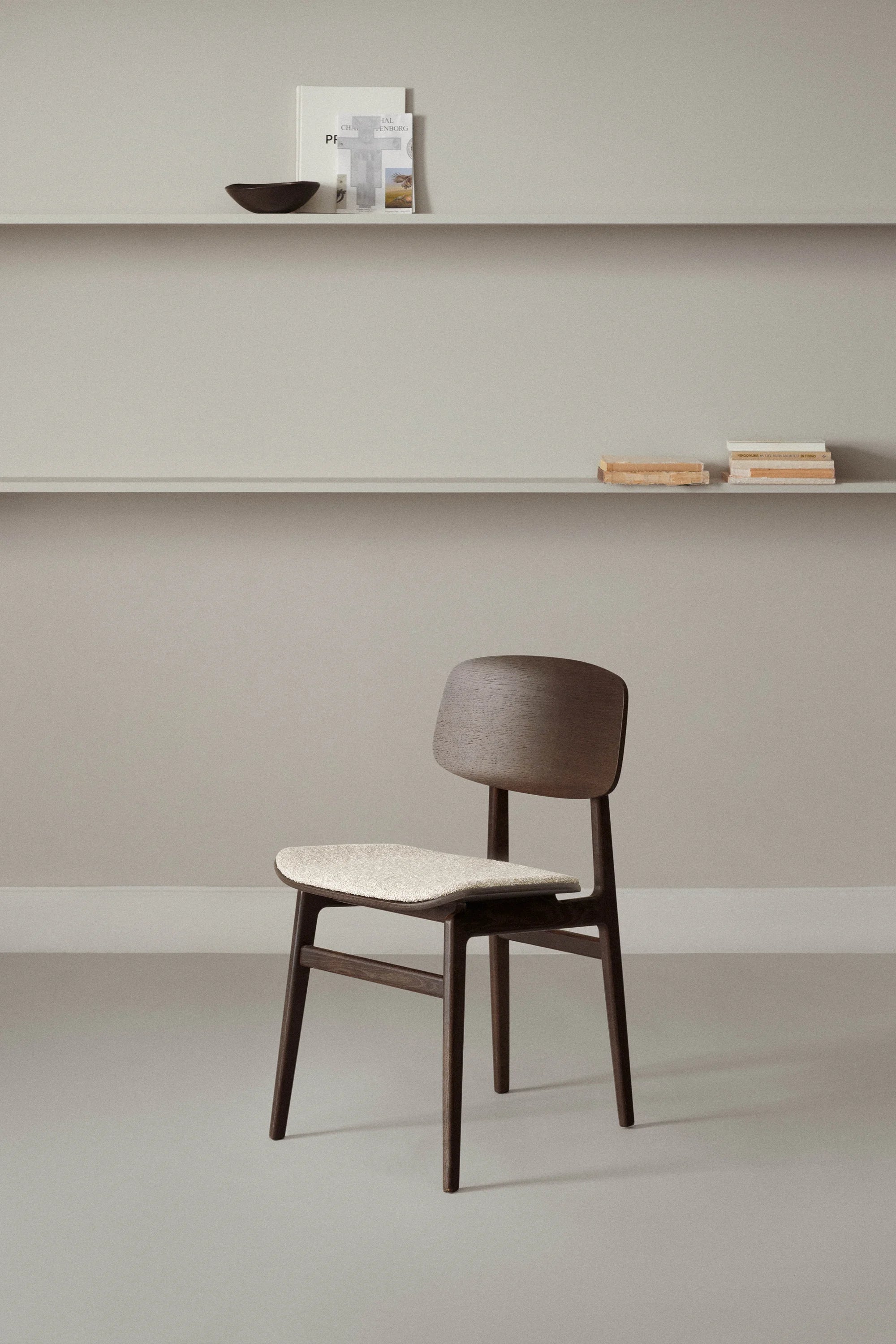 NY11 Chair