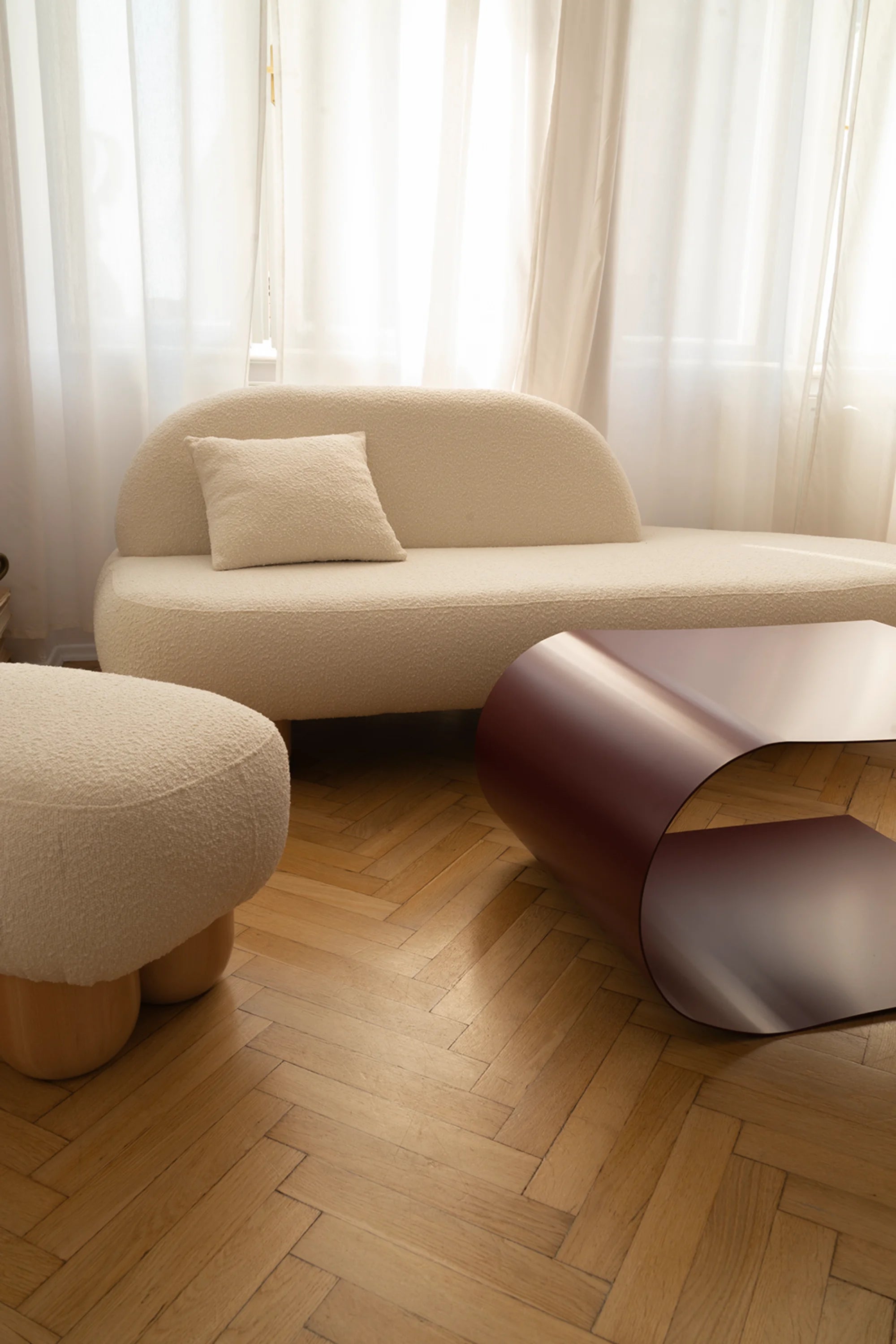 Object 047 Sofa