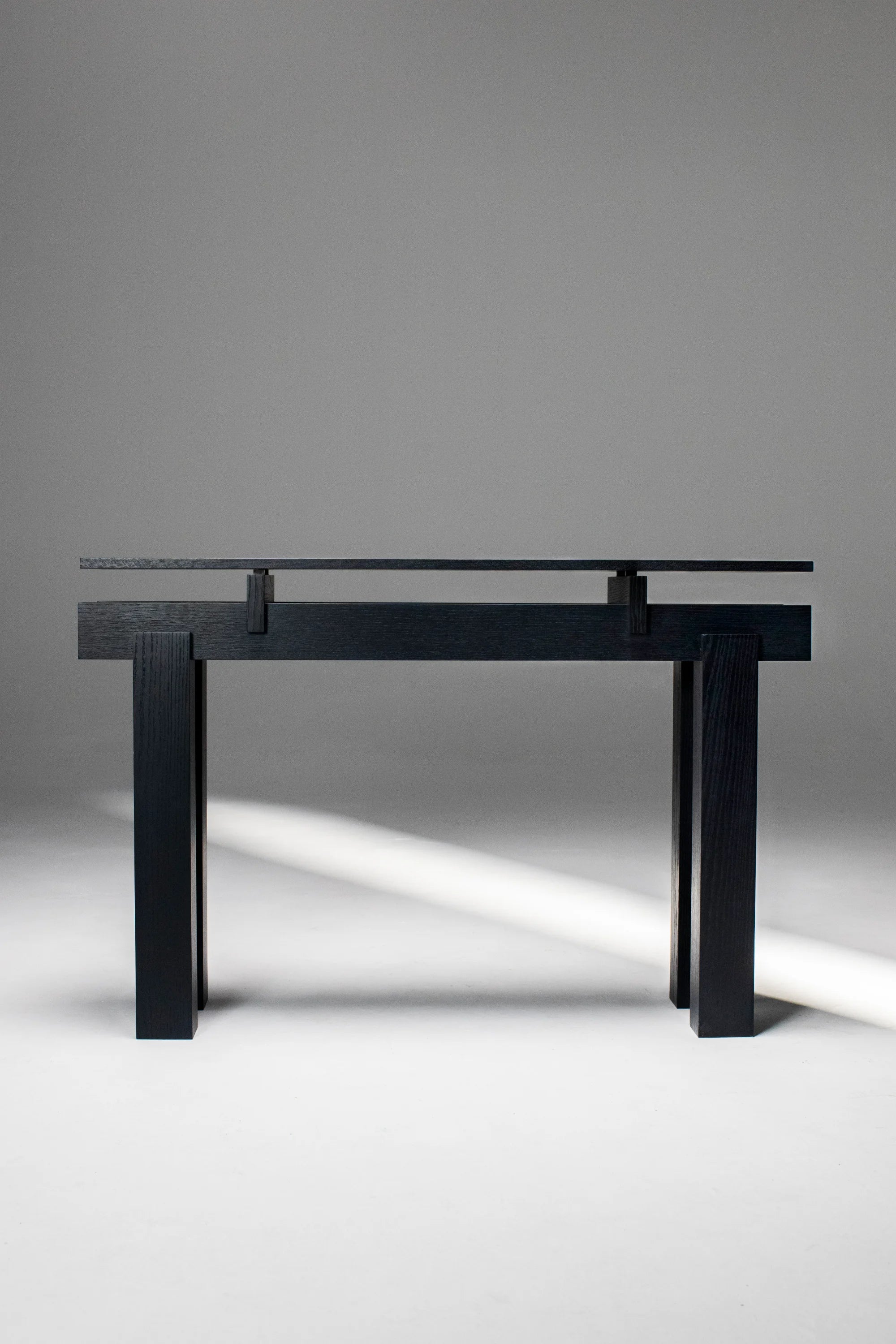 Slit Console - THAT COOL LIVING