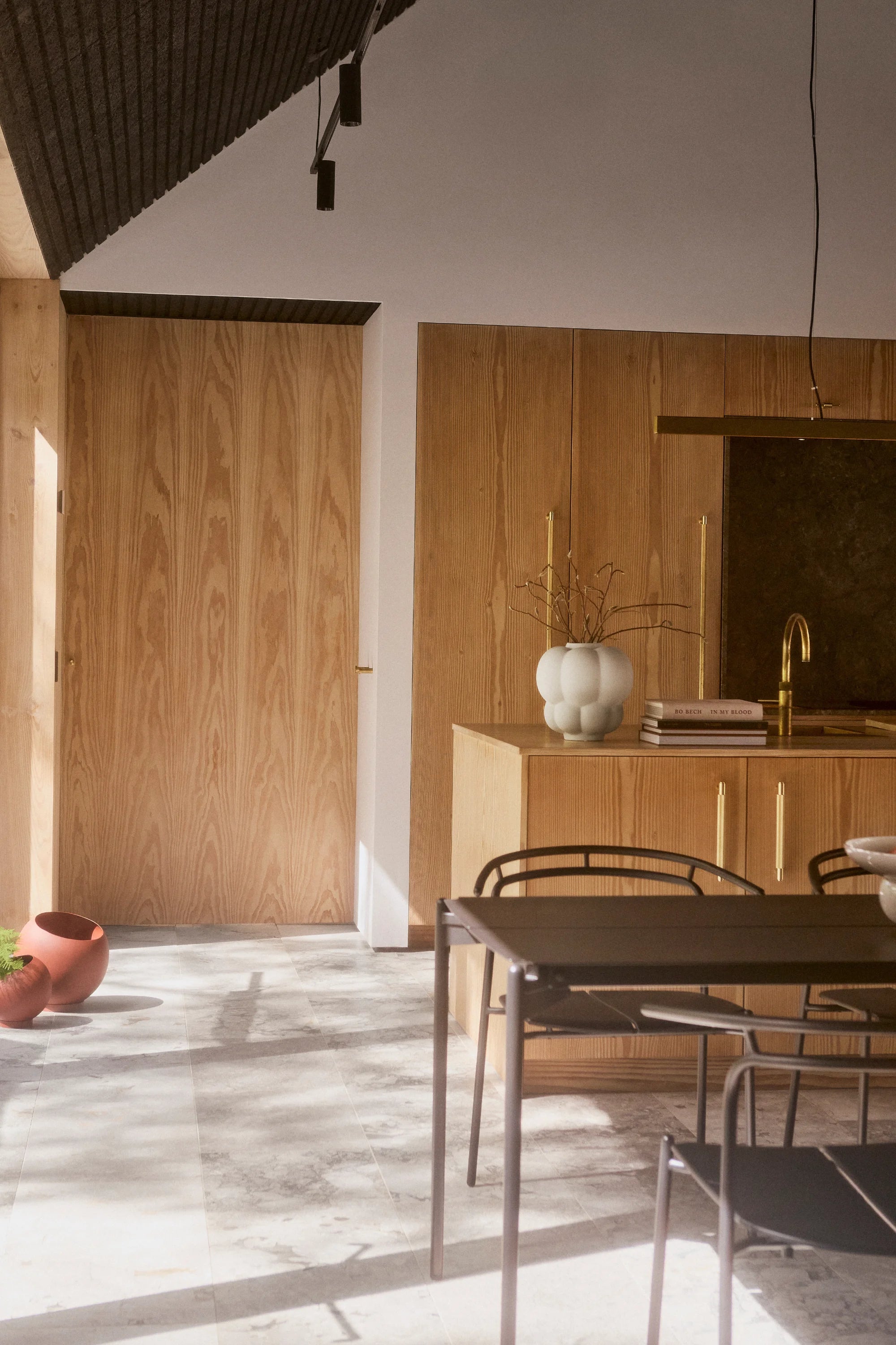 Uva Vase by AYTM - THAT COOL LIVING