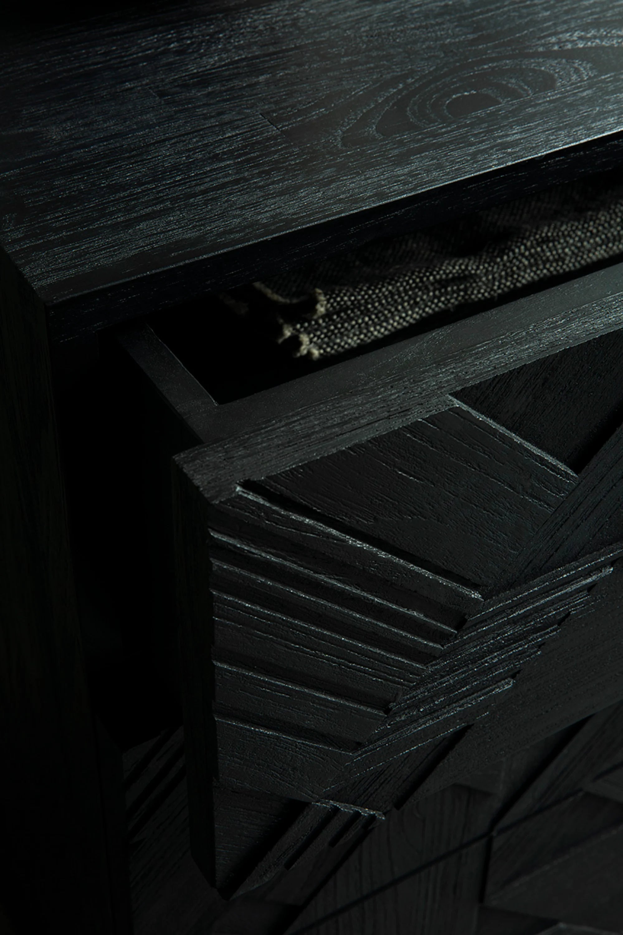 Graphic Dresser