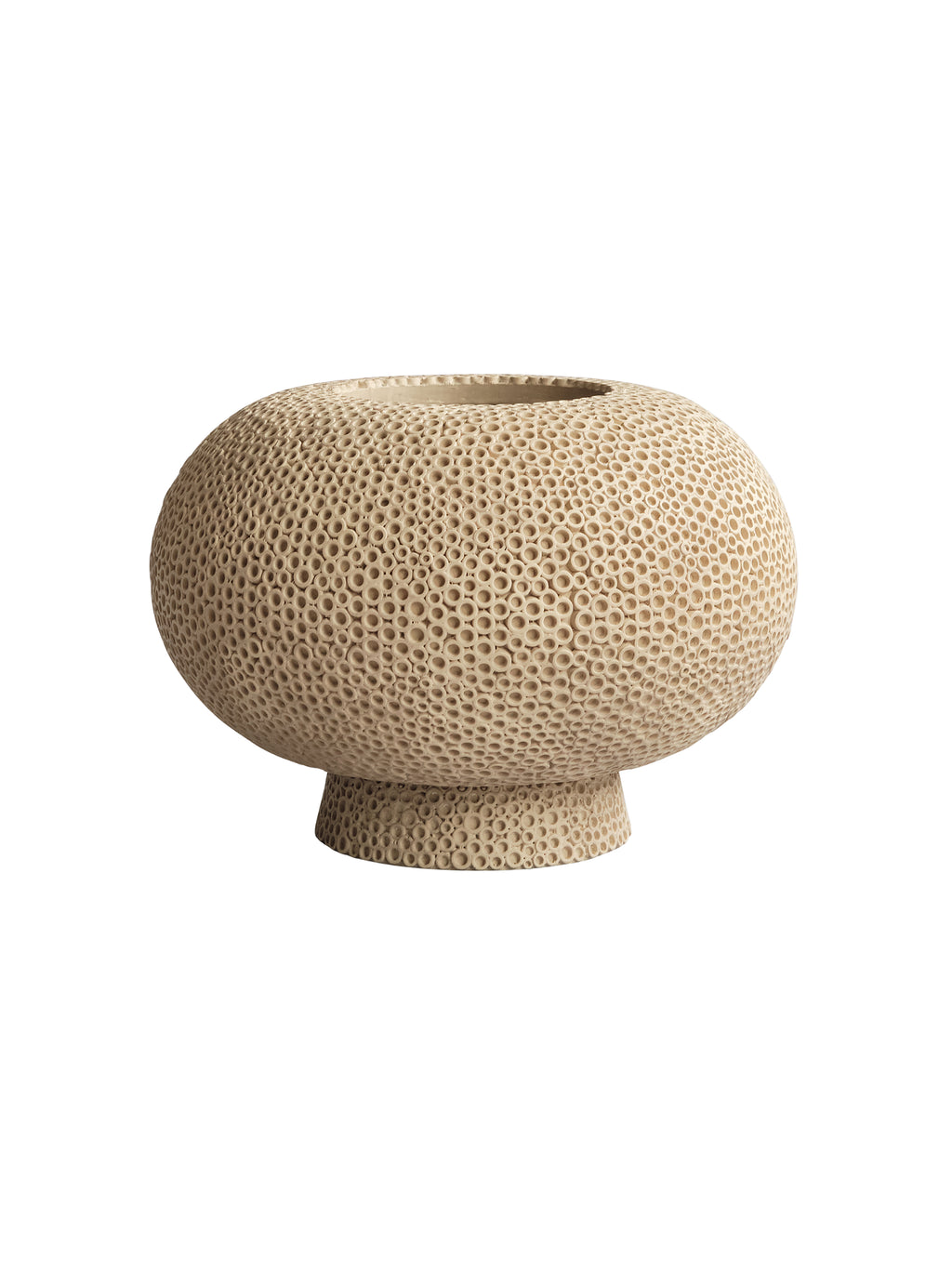 101 CPH Kabin Vase - Shisen: A spherical, textured cream ceramic vase with a unique coral-like bubble pattern and rounded foot, displayed on a clean white background. A premium home décor accent.