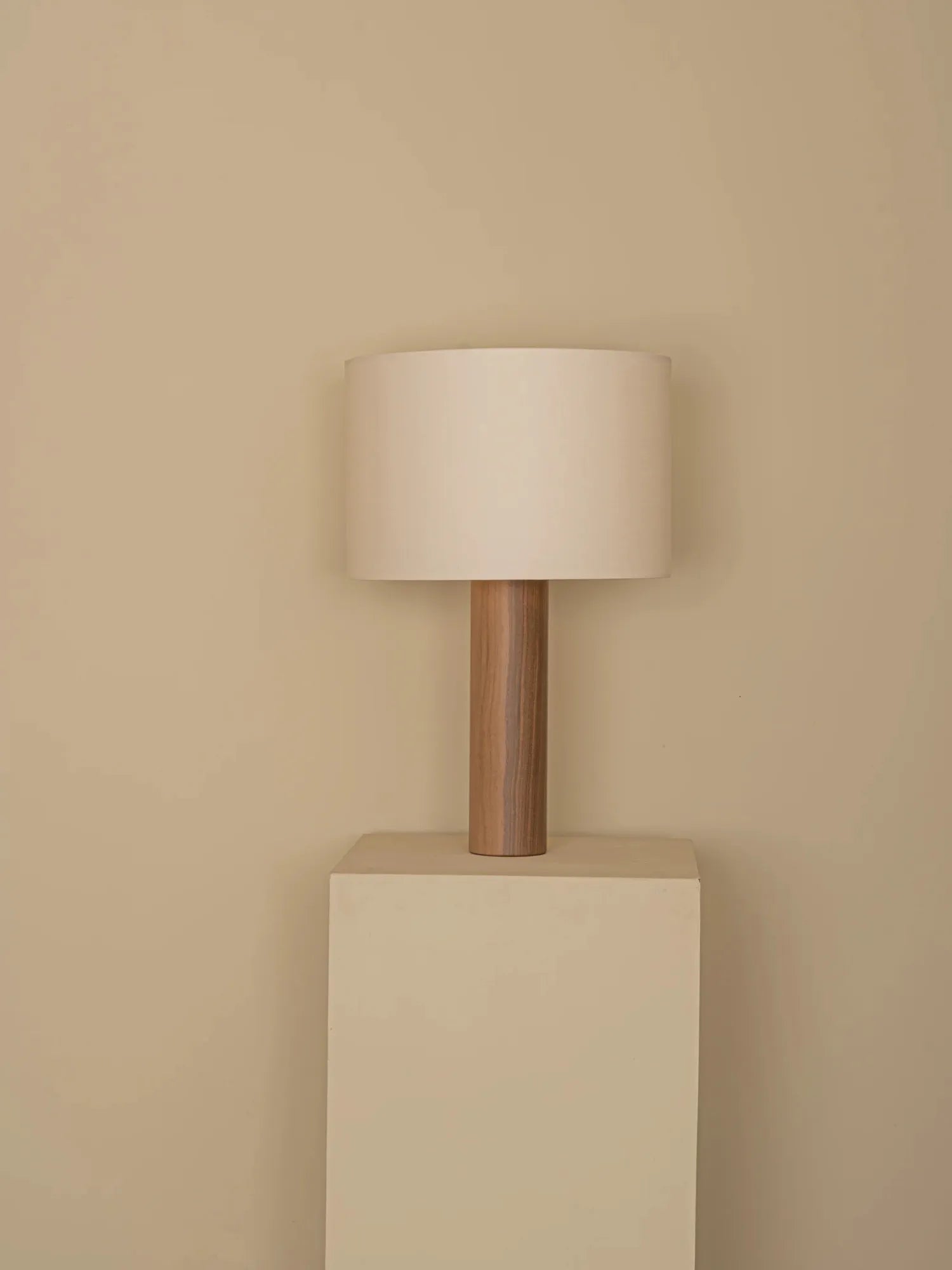 Pipo Table Lamp
