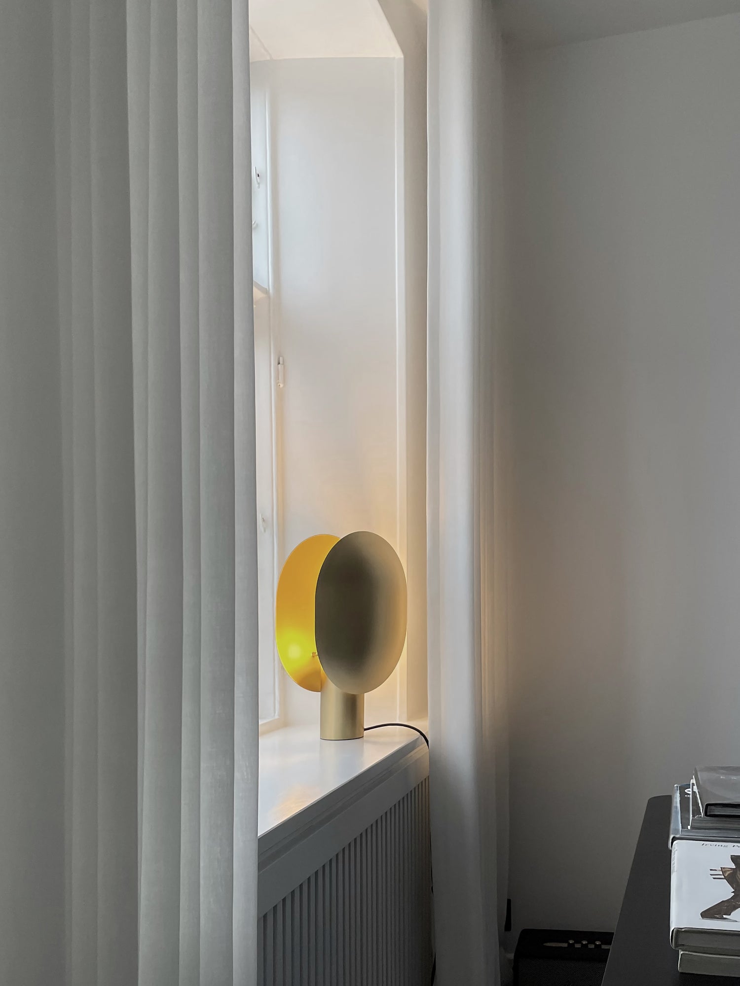 Clam Table Lamp by 101 CPH - THAT COOL LIVING