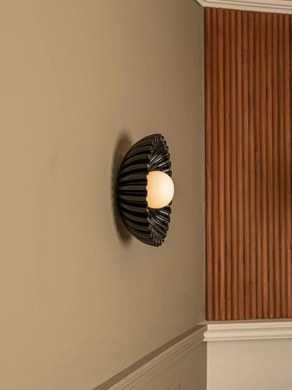 Ostro Wall Light