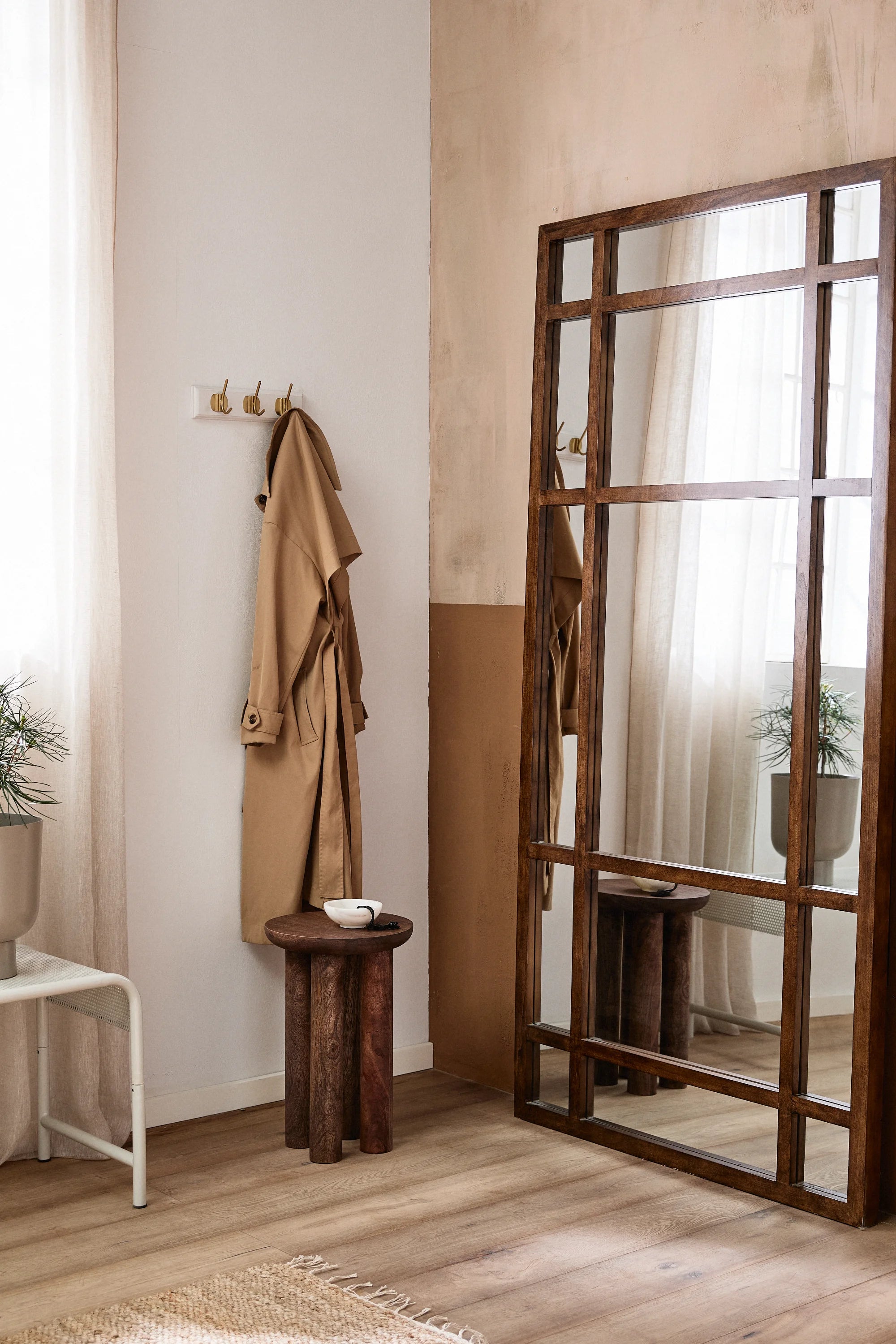 Helin Side Table