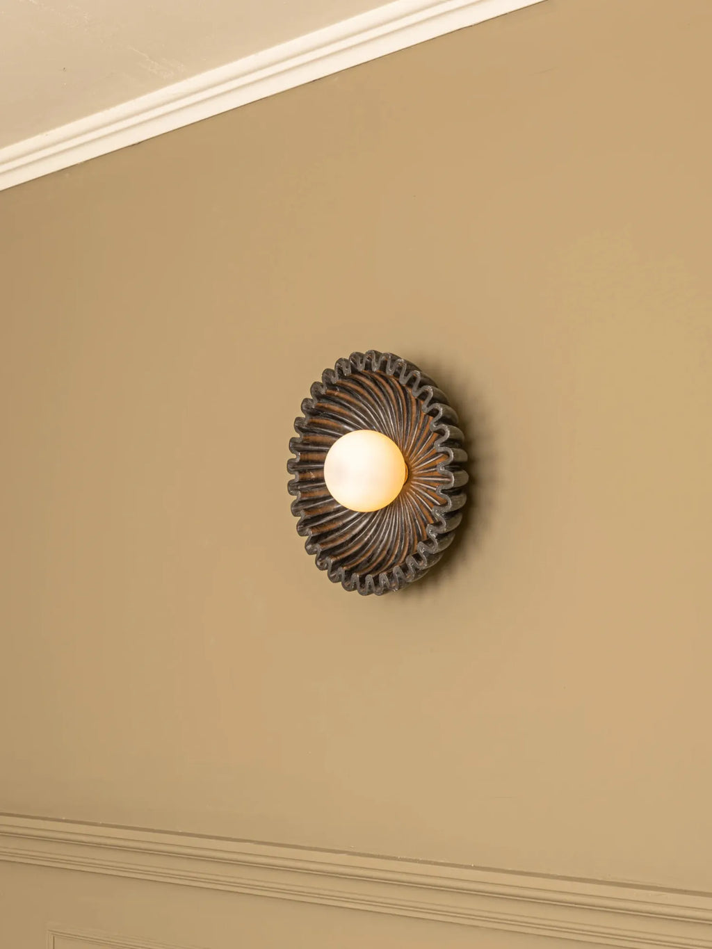 Ostro Wall Light