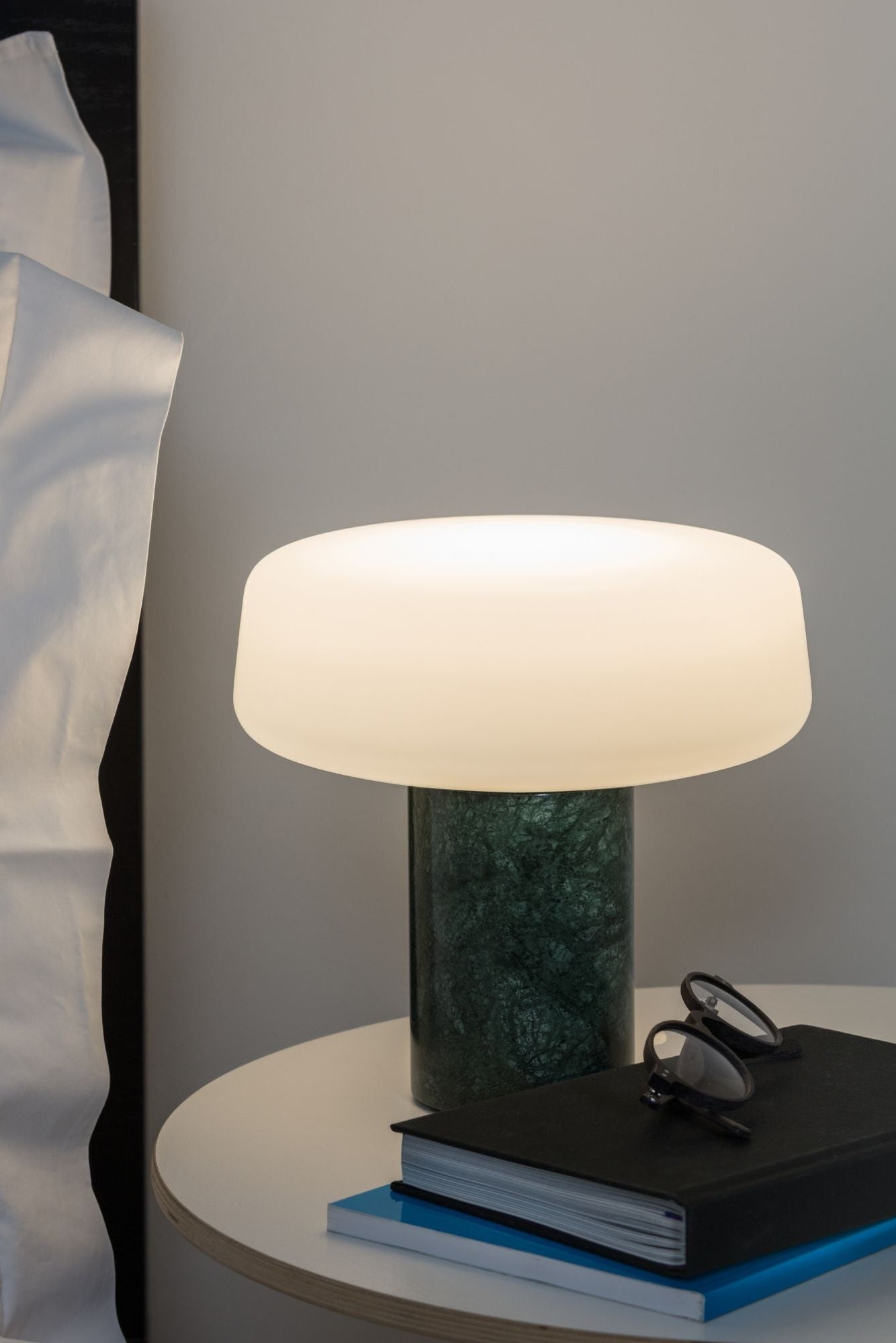 Solid Table Light Table Lamp Case