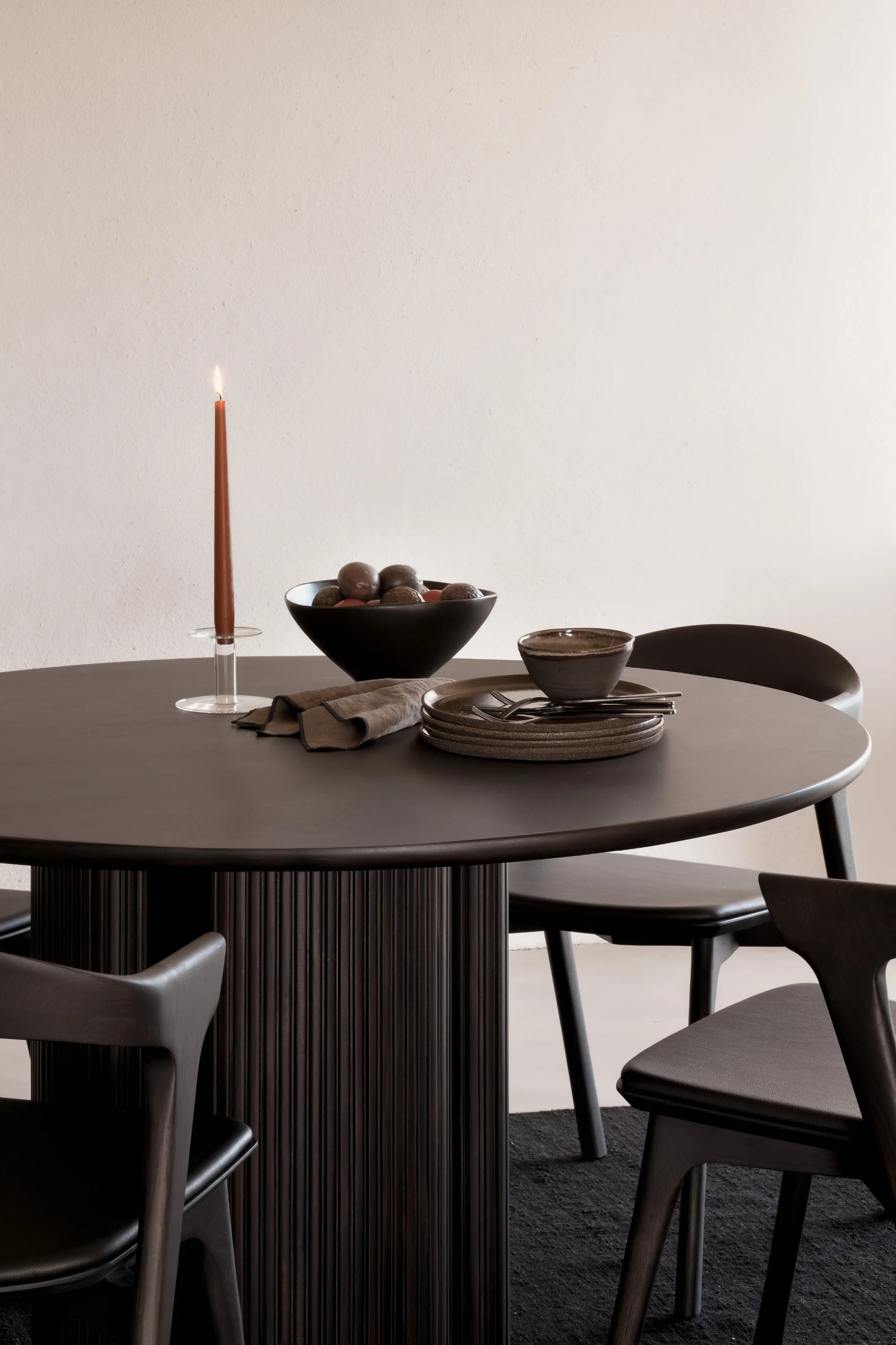 Roller Max Round Dining Table - THAT COOL LIVING
