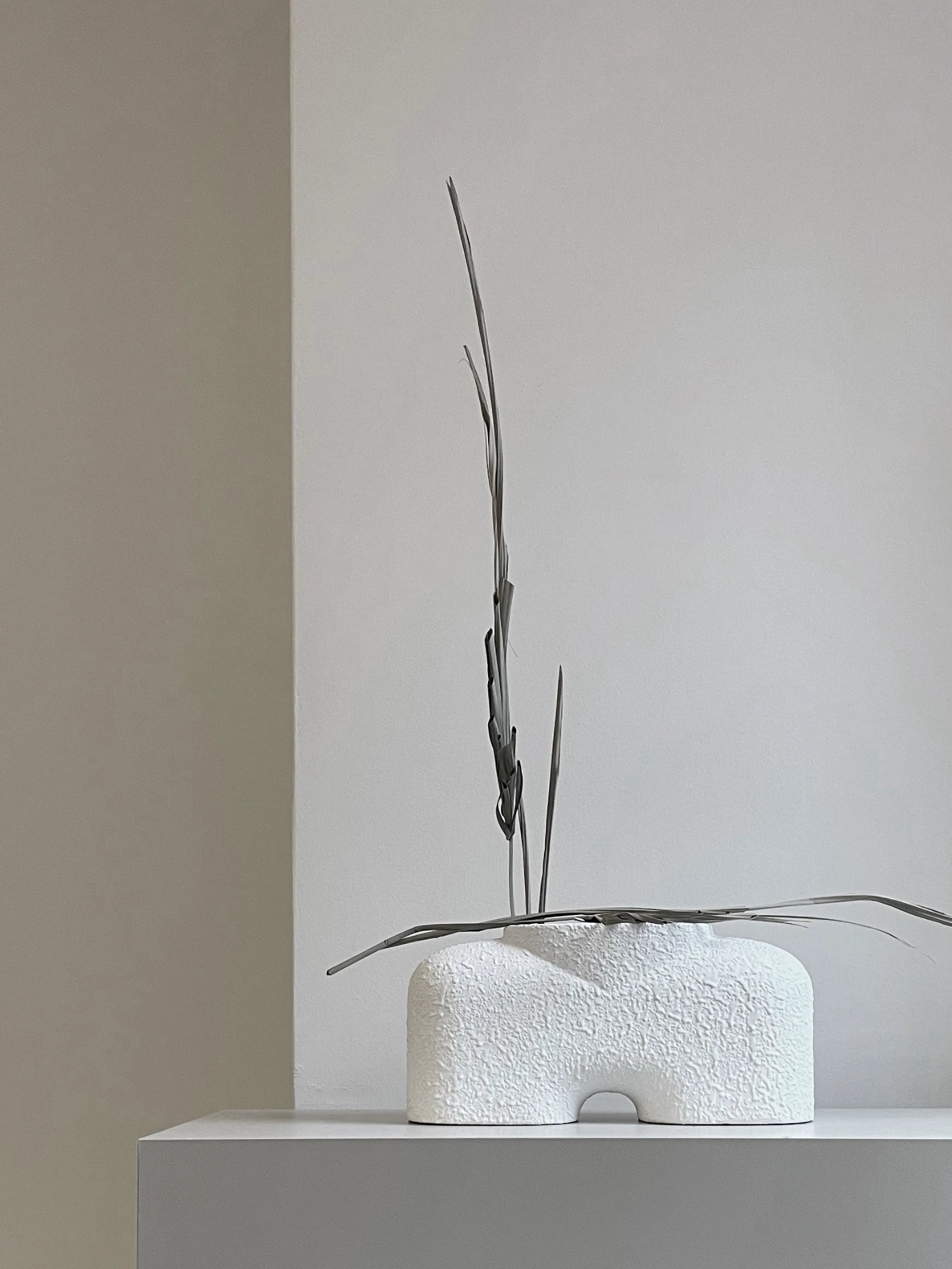 Fat Cobra Vase - Medio by 101 CPH - THAT COOL LIVING