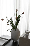 Minimalist Sumo Vase Slim with a narrow design, ideal for small spaces