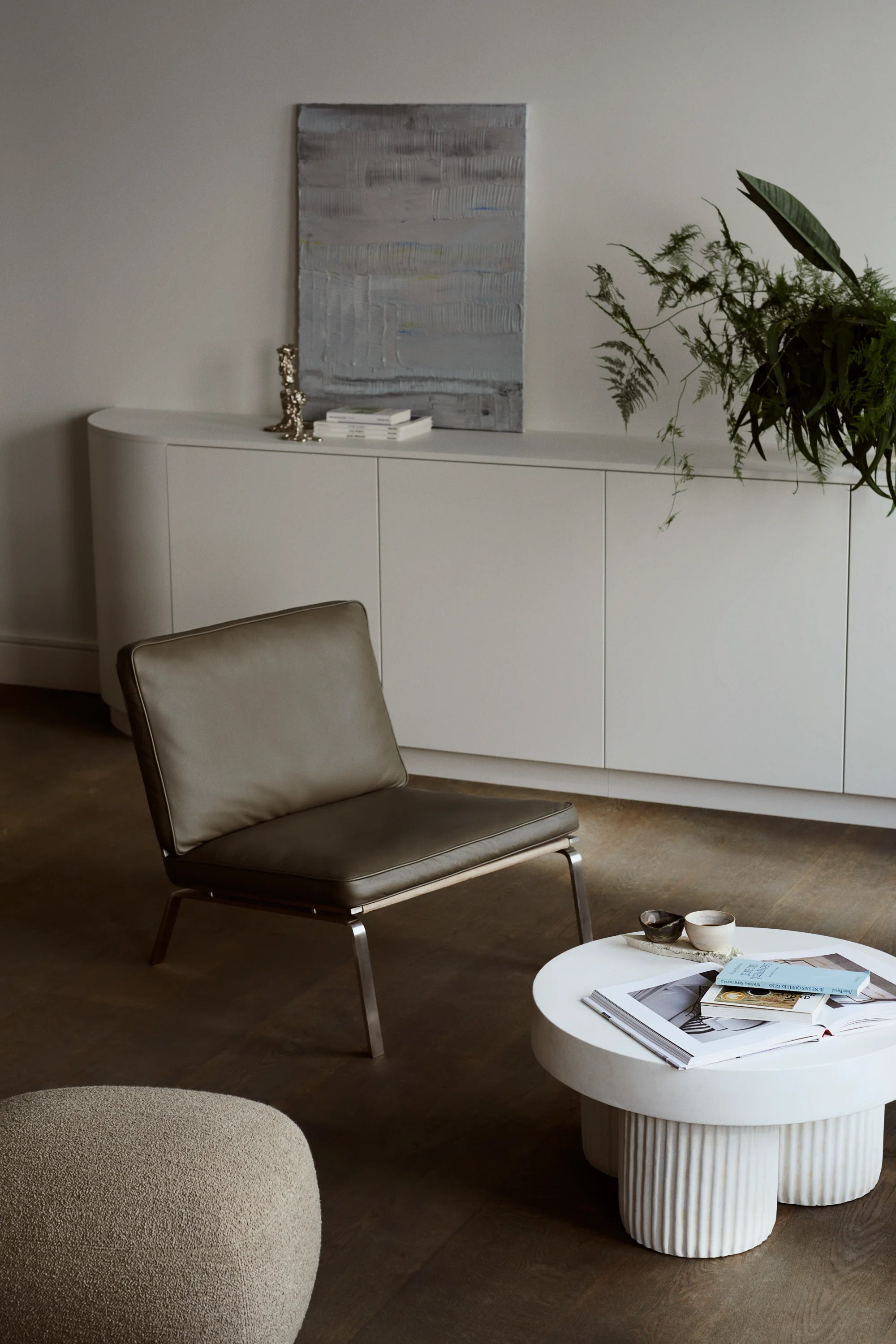 Man Lounge Chair