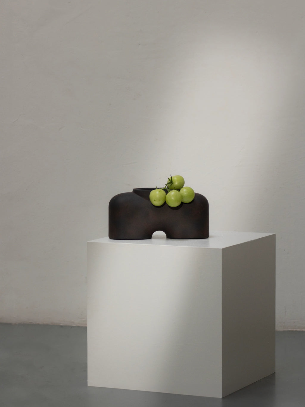 Fat Cobra Vase - Medio