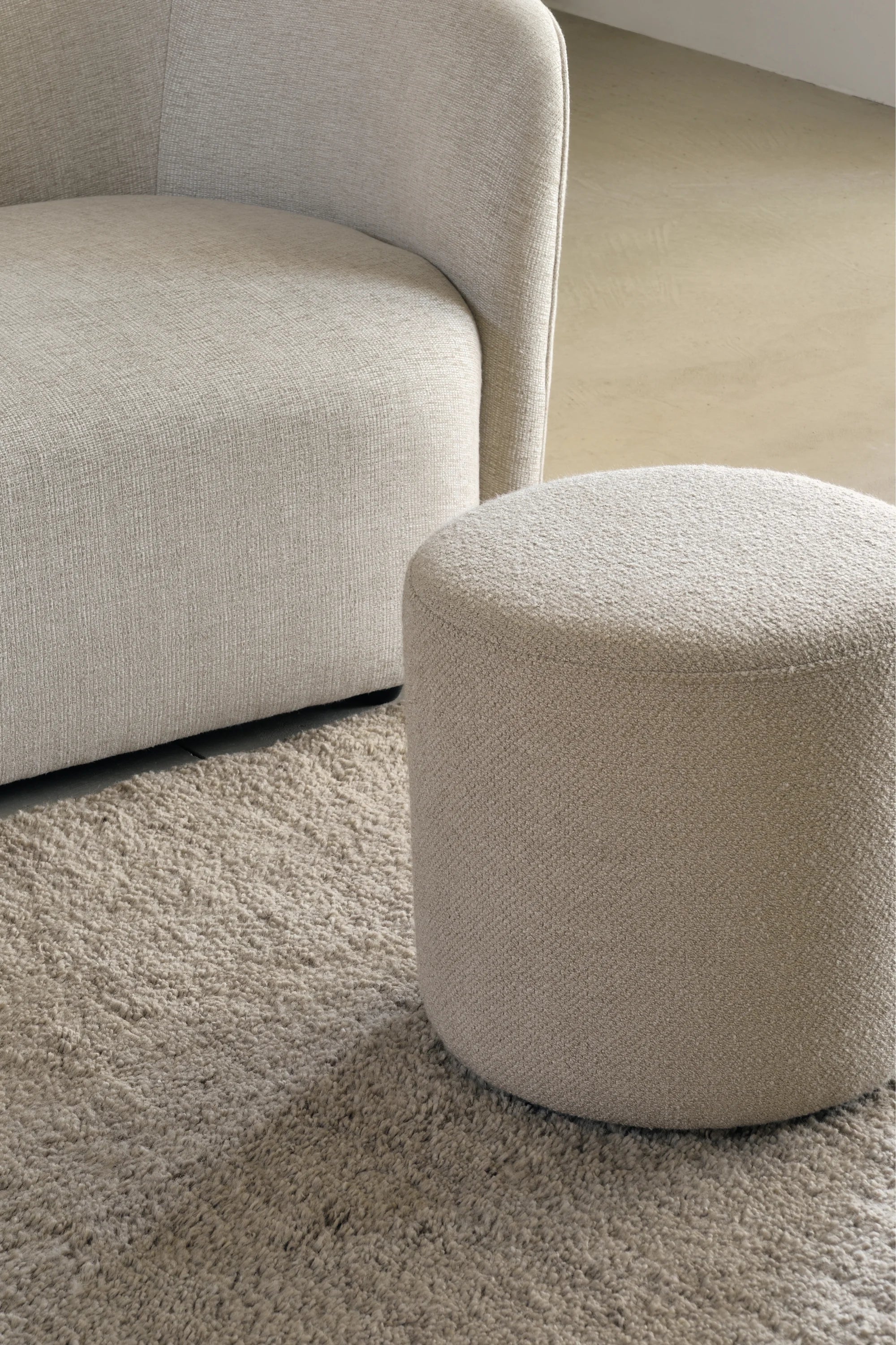 Barrow Pouf