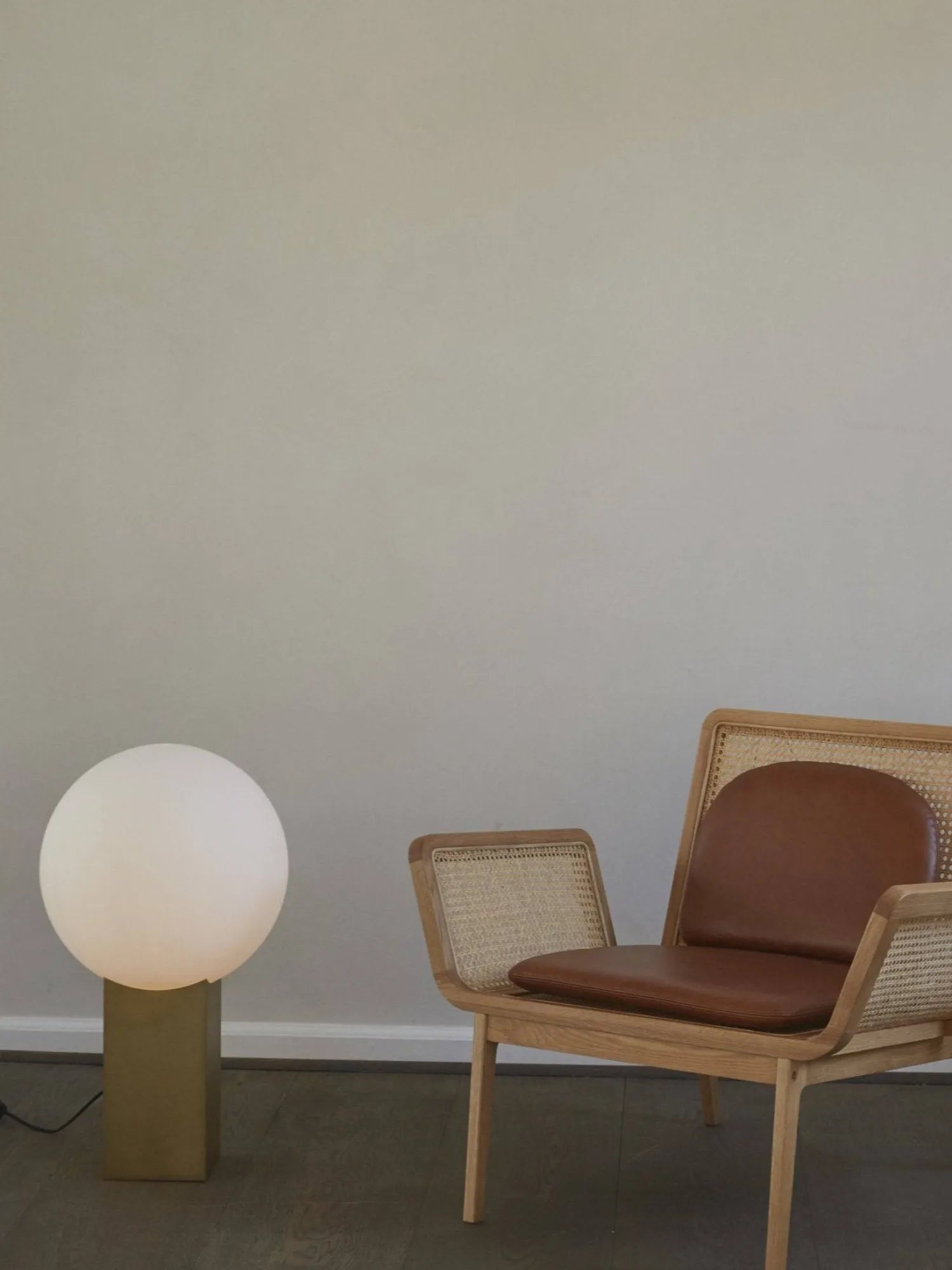 Hoop Floor Lamp