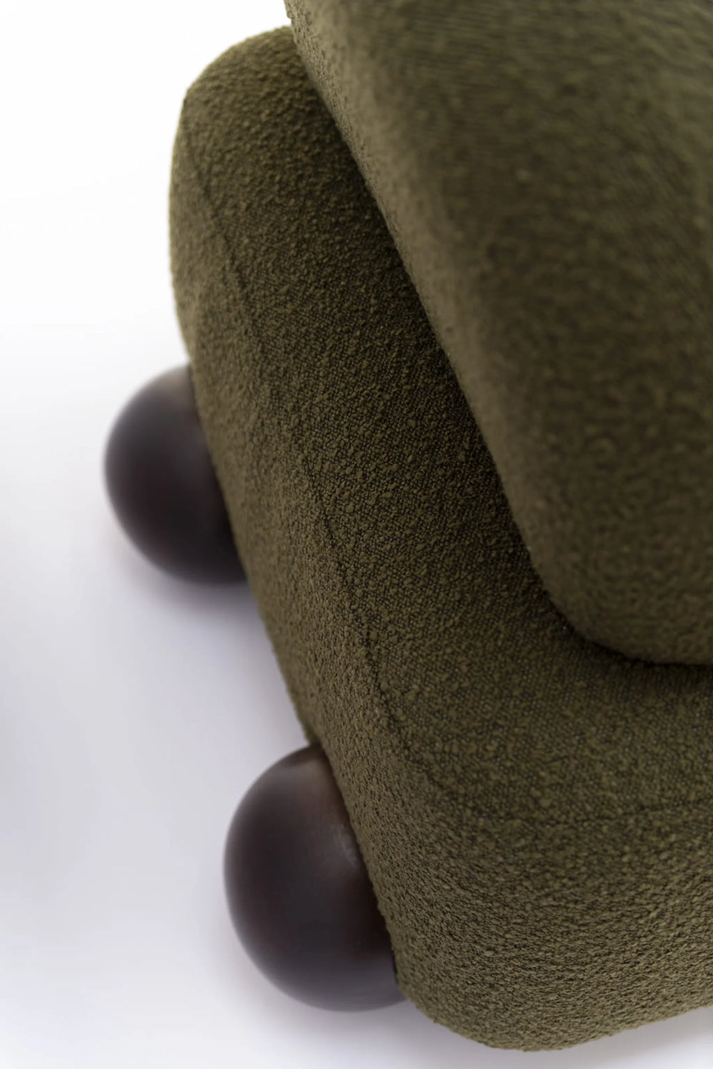 Object 076 Lounge Chair